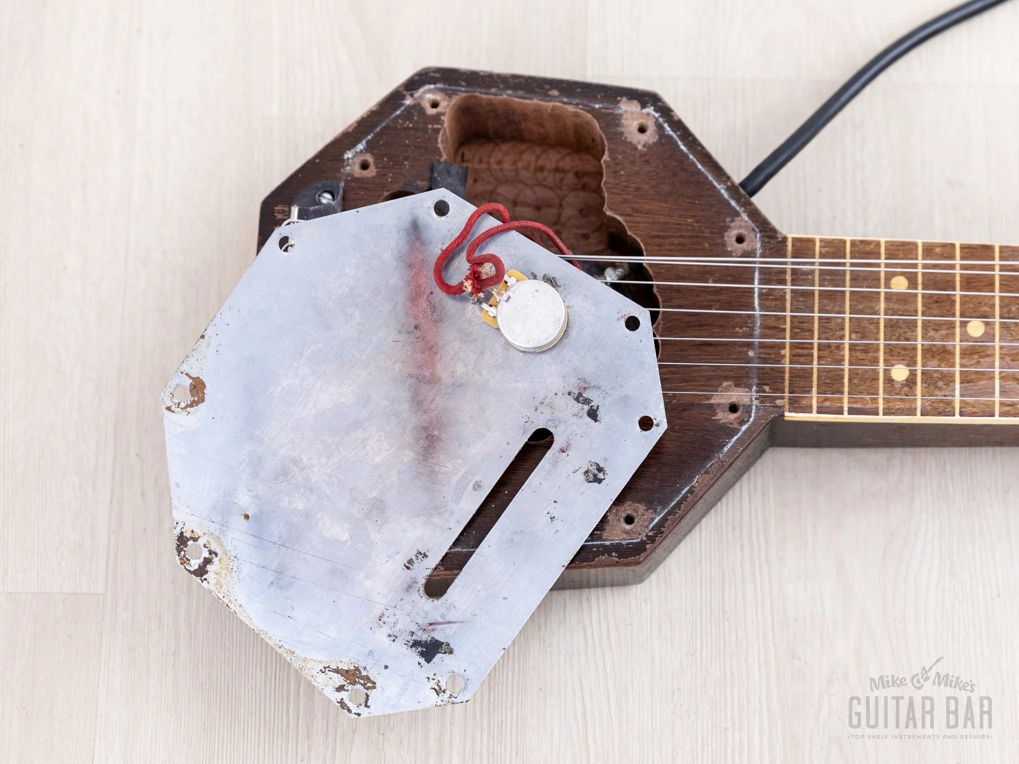 1930s AudioVox 7-String "Frying Pan" Vintage Lap Steel w/ Case, Seattle-Made, Paul Tutmarc - Image 11