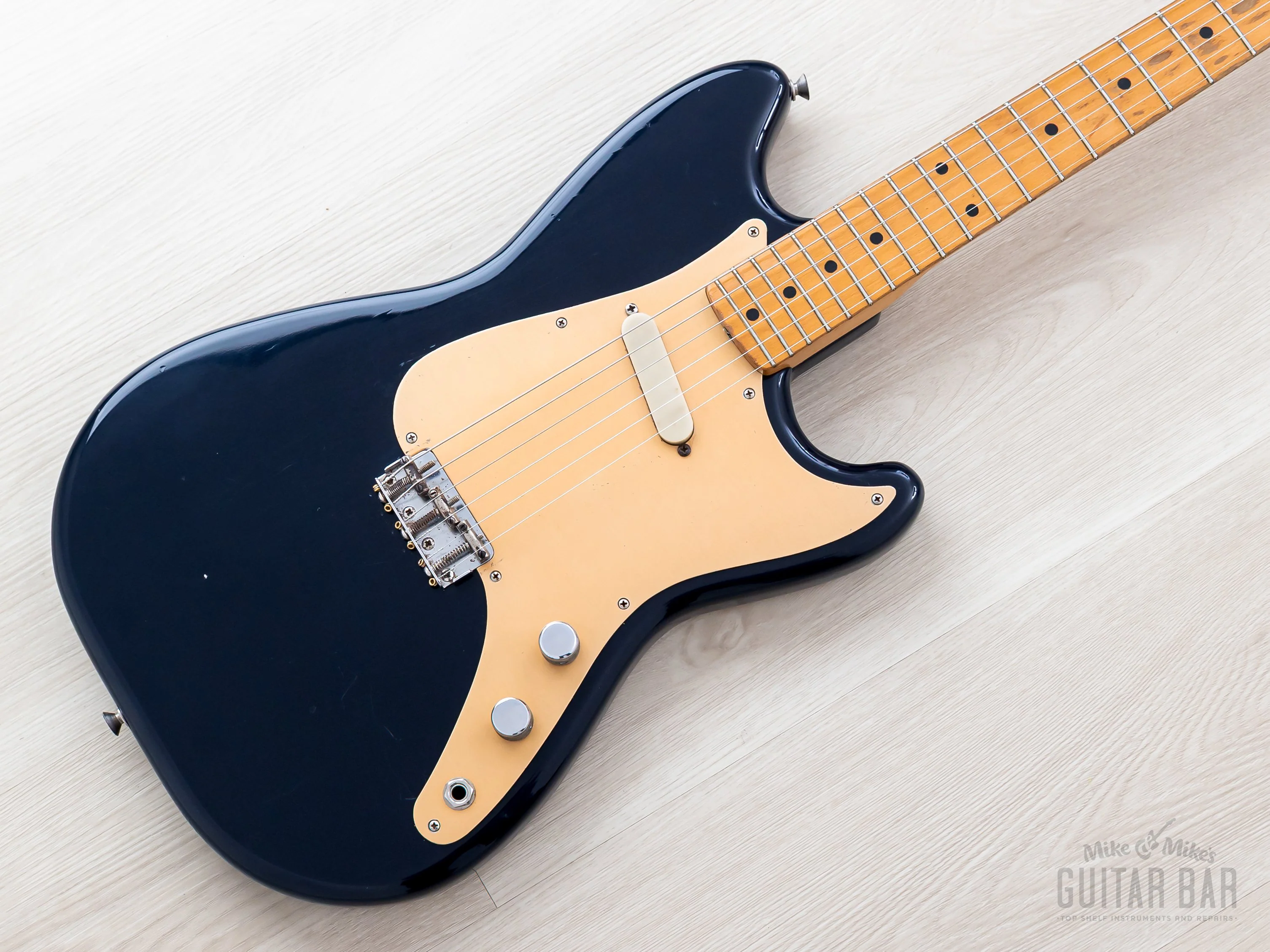 1957 Fender Musicmaster Pre-CBS Vintage Guitar Short Scale Gold Guard w/ Case