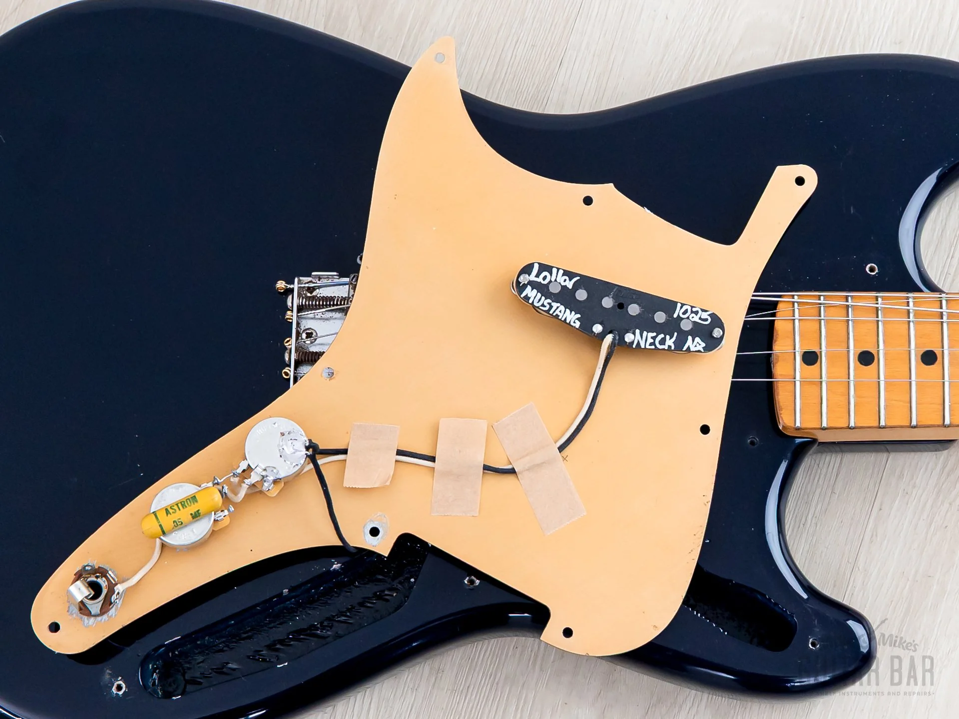 1957 Fender Musicmaster Pre-CBS Vintage Guitar Short Scale Gold Guard w/ Case - Image 18