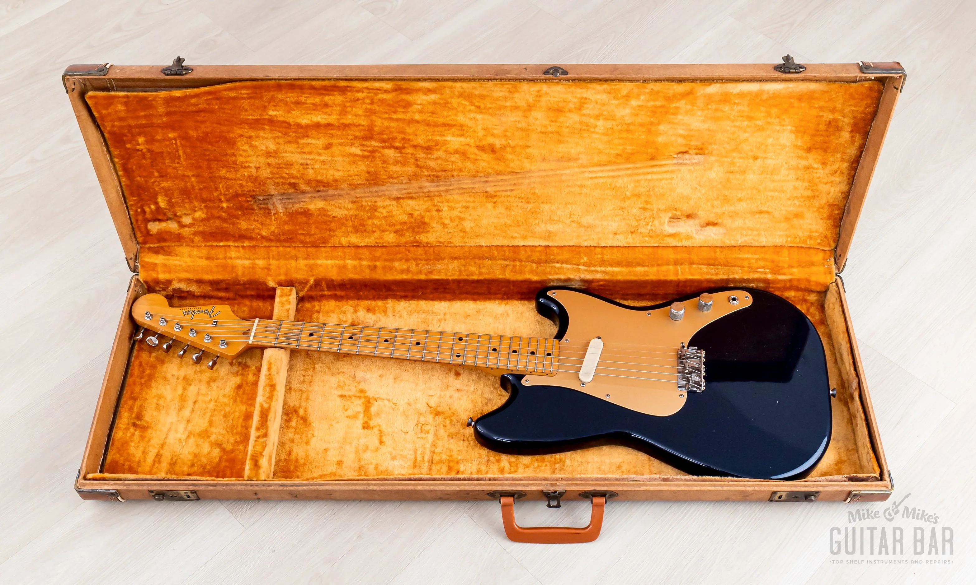 1957 Fender Musicmaster Pre-CBS Vintage Guitar Short Scale Gold Guard w/ Case - Image 22