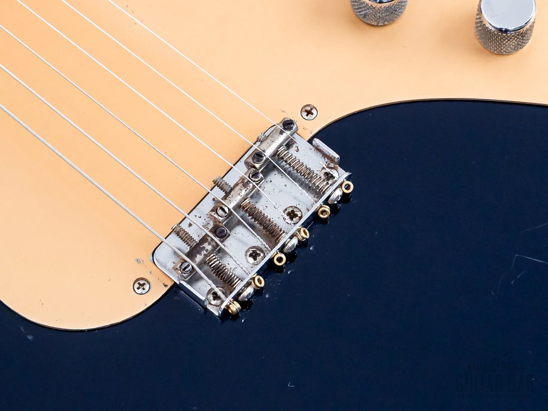 1957 Fender Musicmaster Pre-CBS Vintage Guitar Short Scale Gold Guard w/ Case - Image 7