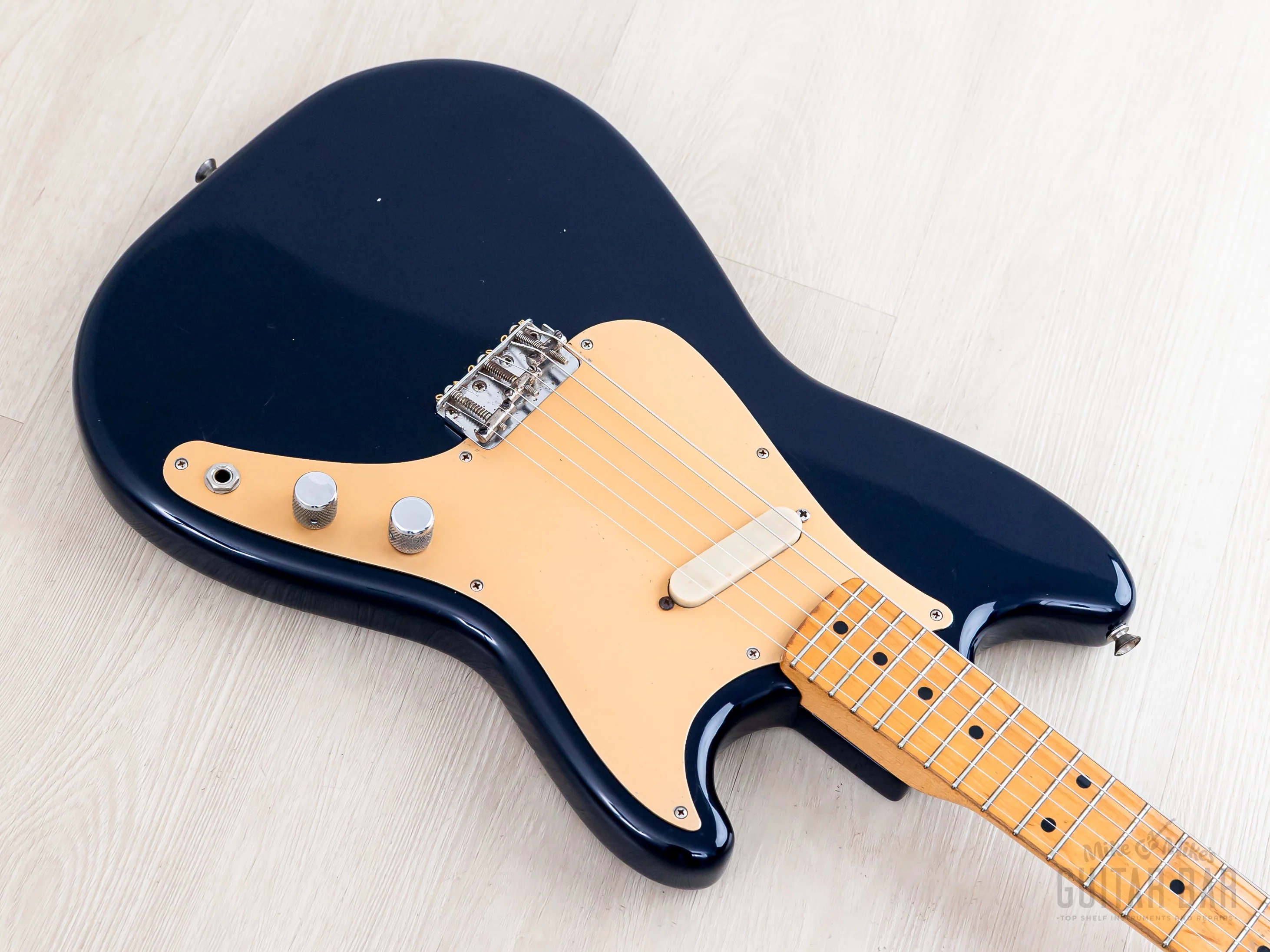 1957 Fender Musicmaster Pre-CBS Vintage Guitar Short Scale Gold Guard w/ Case - Image 8