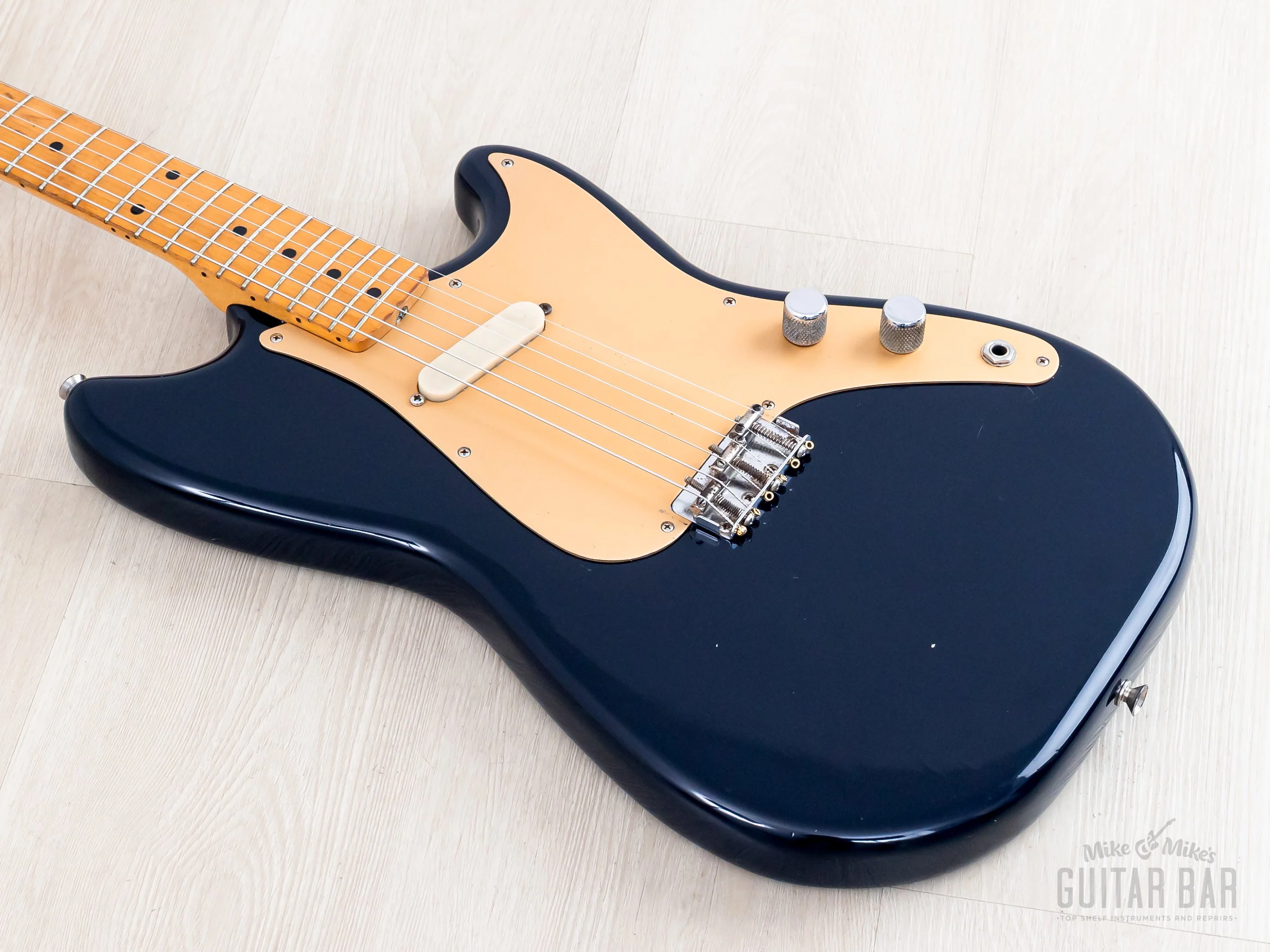 1957 Fender Musicmaster Pre-CBS Vintage Guitar Short Scale Gold Guard w/ Case - Image 9