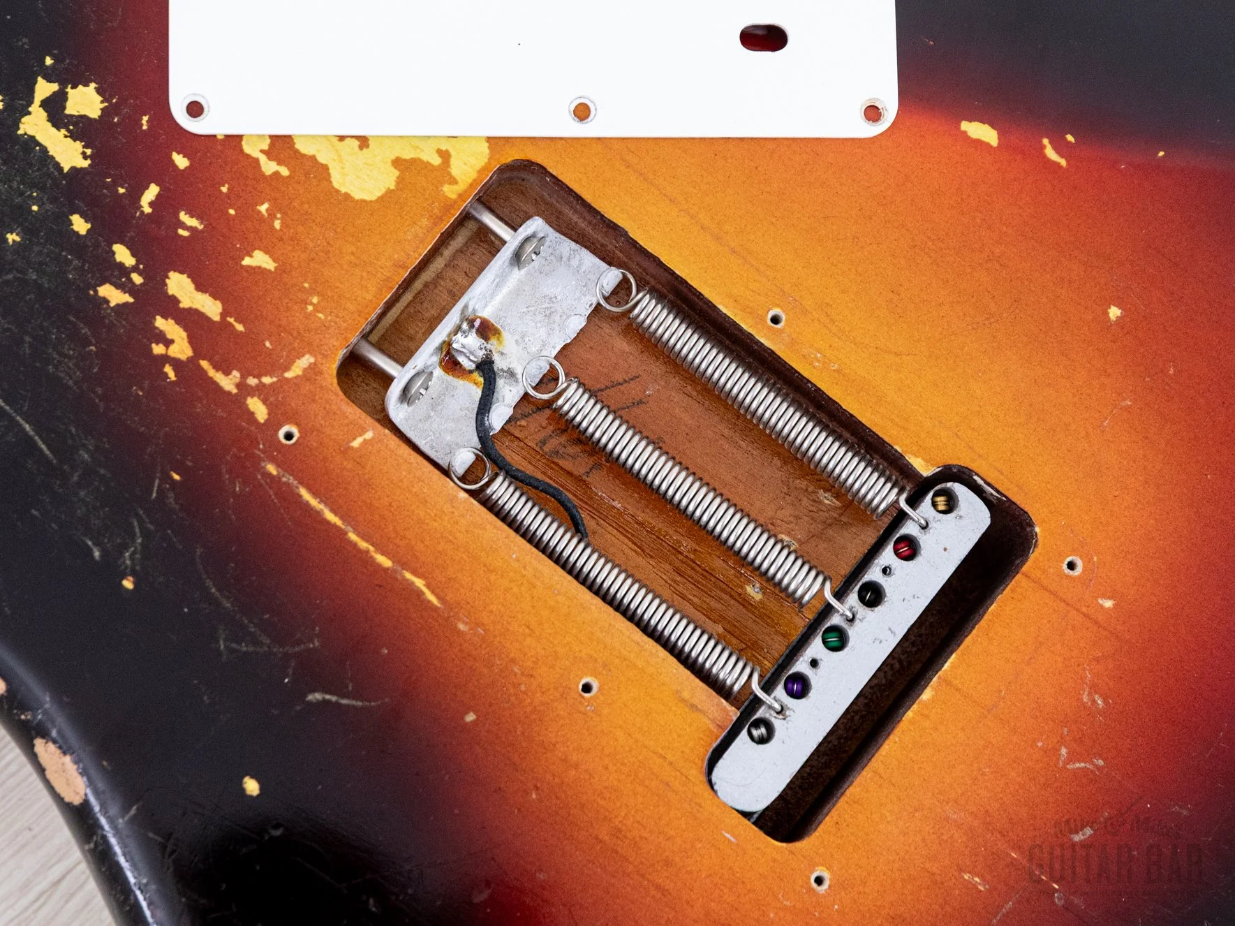 1961 Fender Stratocaster Vintage Guitar Sunburst Slab Board w/ Flame Neck, Hangtag, Strap & Case - Image 17