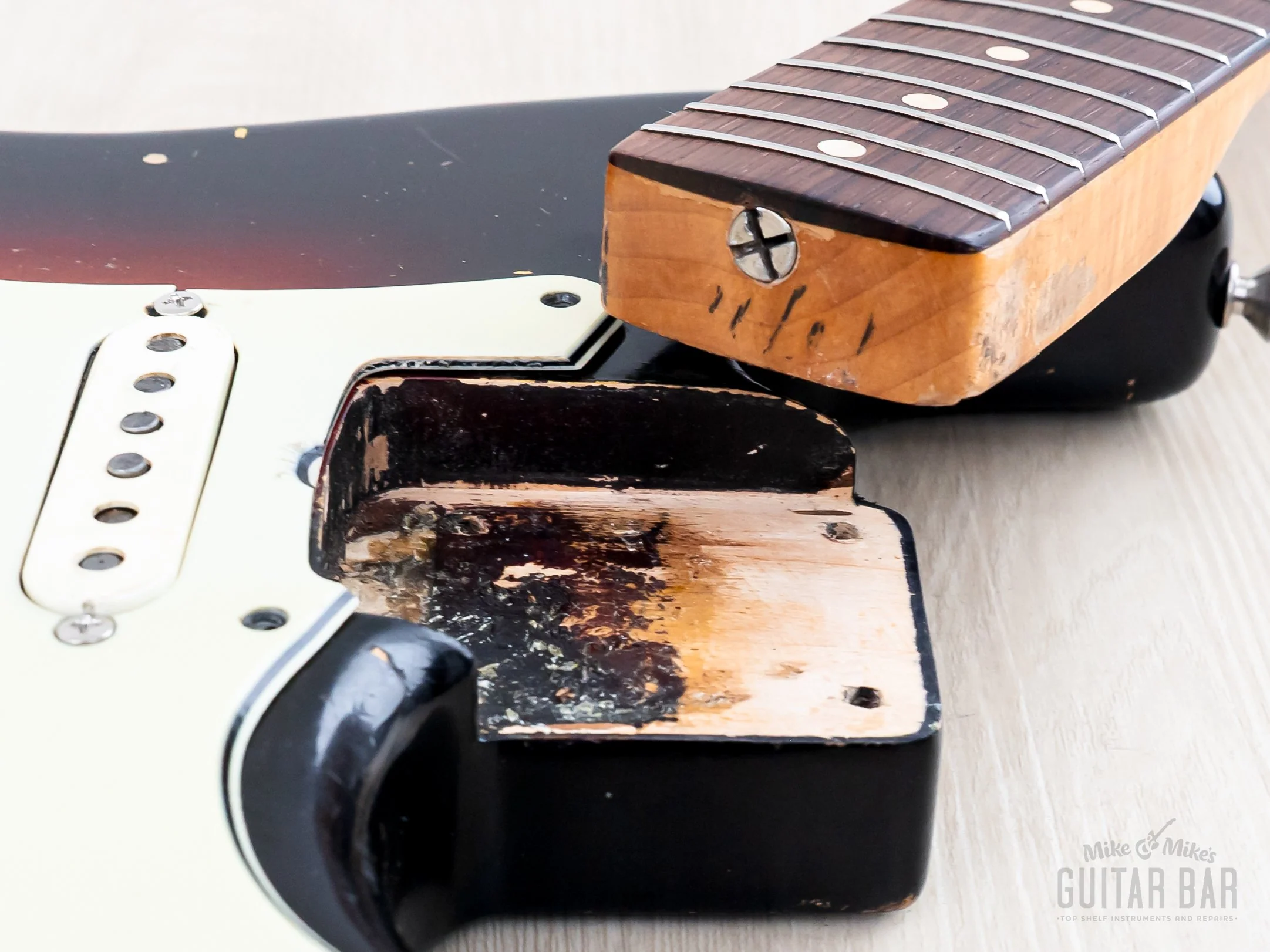 1961 Fender Stratocaster Vintage Guitar Sunburst Slab Board w/ Flame Neck, Hangtag, Strap & Case - Image 18