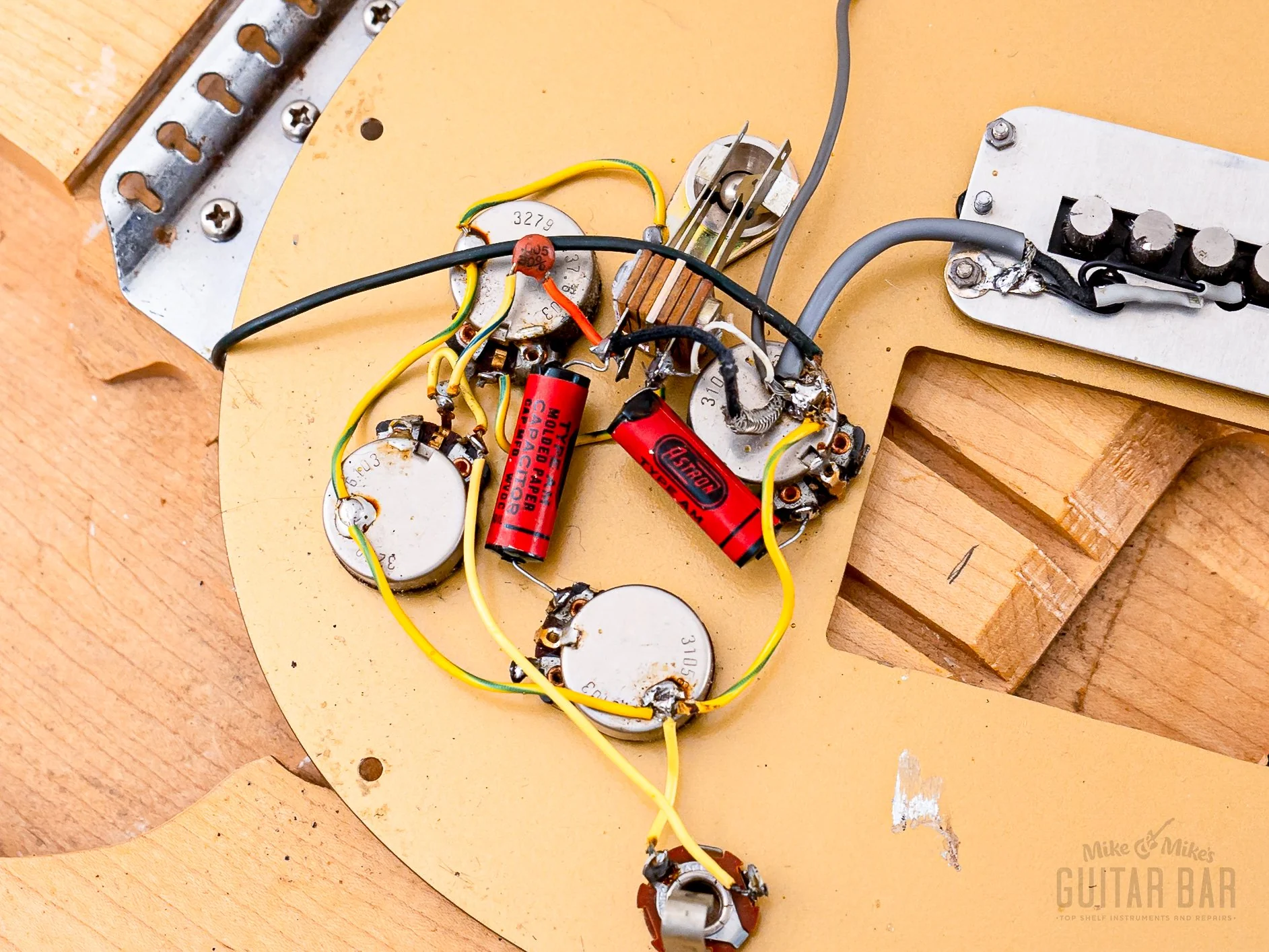 1961 Rickenbacker 450 Combo Vintage Electric Guitar Mapleglo w/ Toaster Top Pickups, Case - Image 16