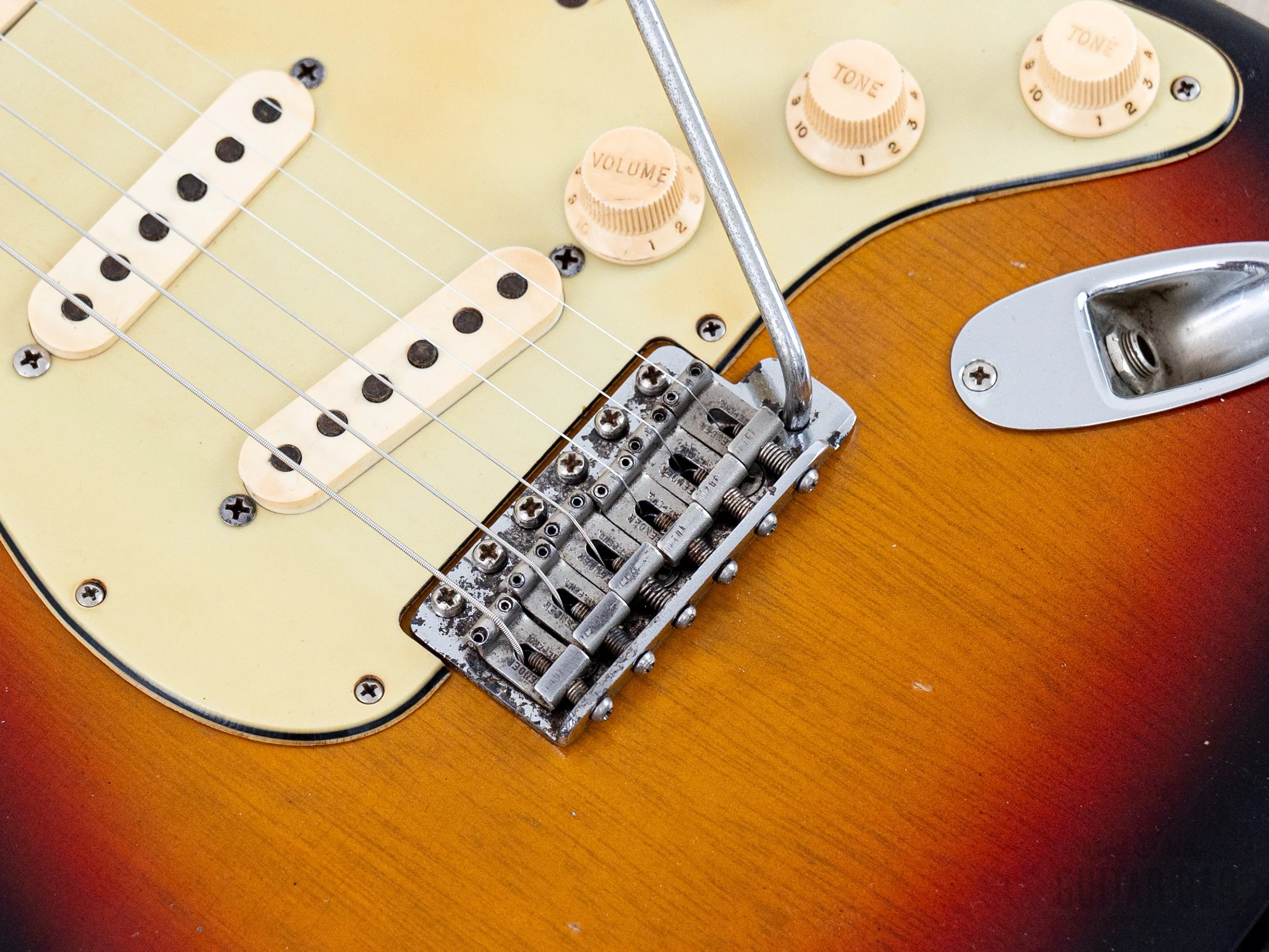 1963 Fender Stratocaster Korina Pre-CBS Vintage Guitar Sunburst w/ Case - Image 7