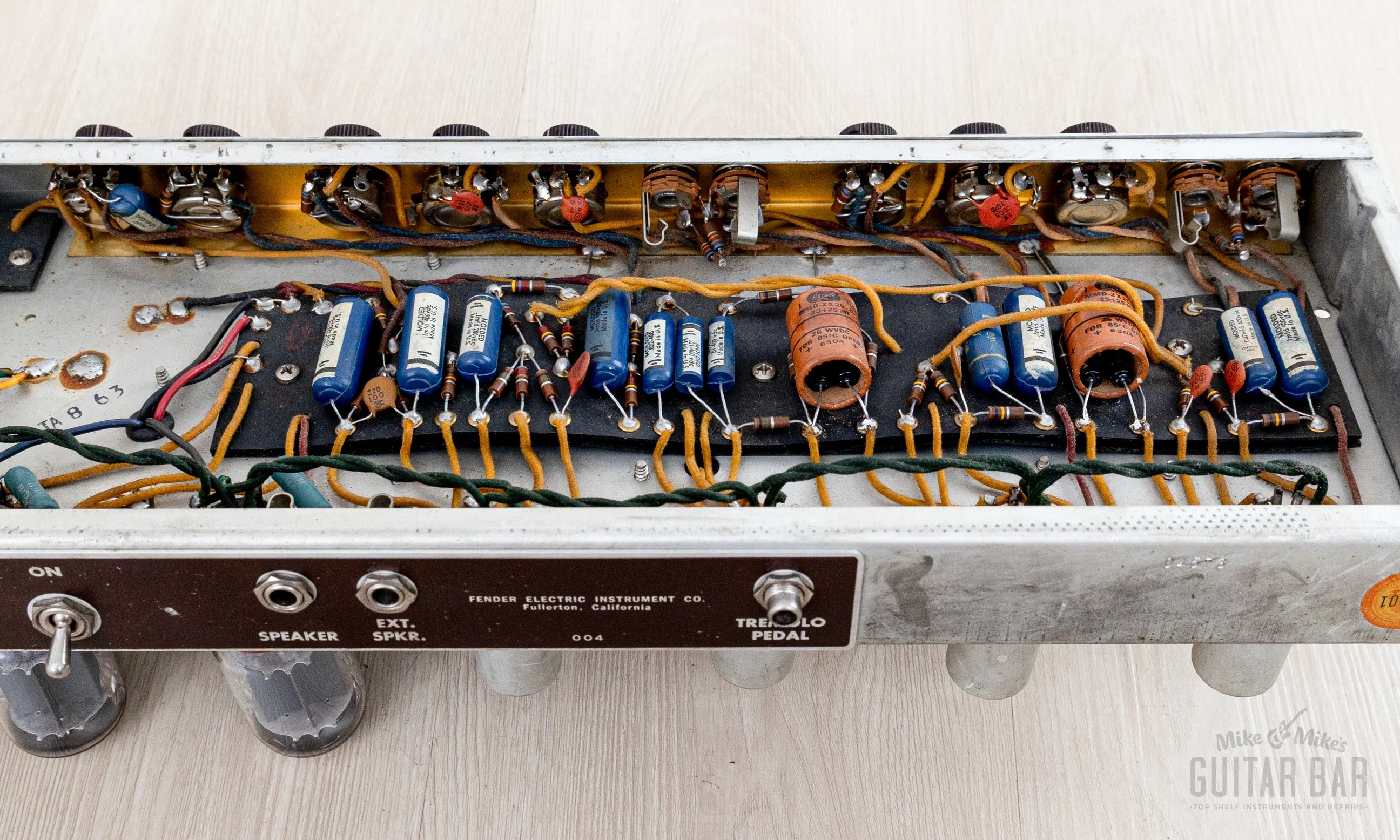 1963 Fender Vibrolux Brown Panel Vintage Pre-CBS Tube Amp 1x12 Combo, 6G11-A Circuit w/ Oxford 12L6 - Image 13