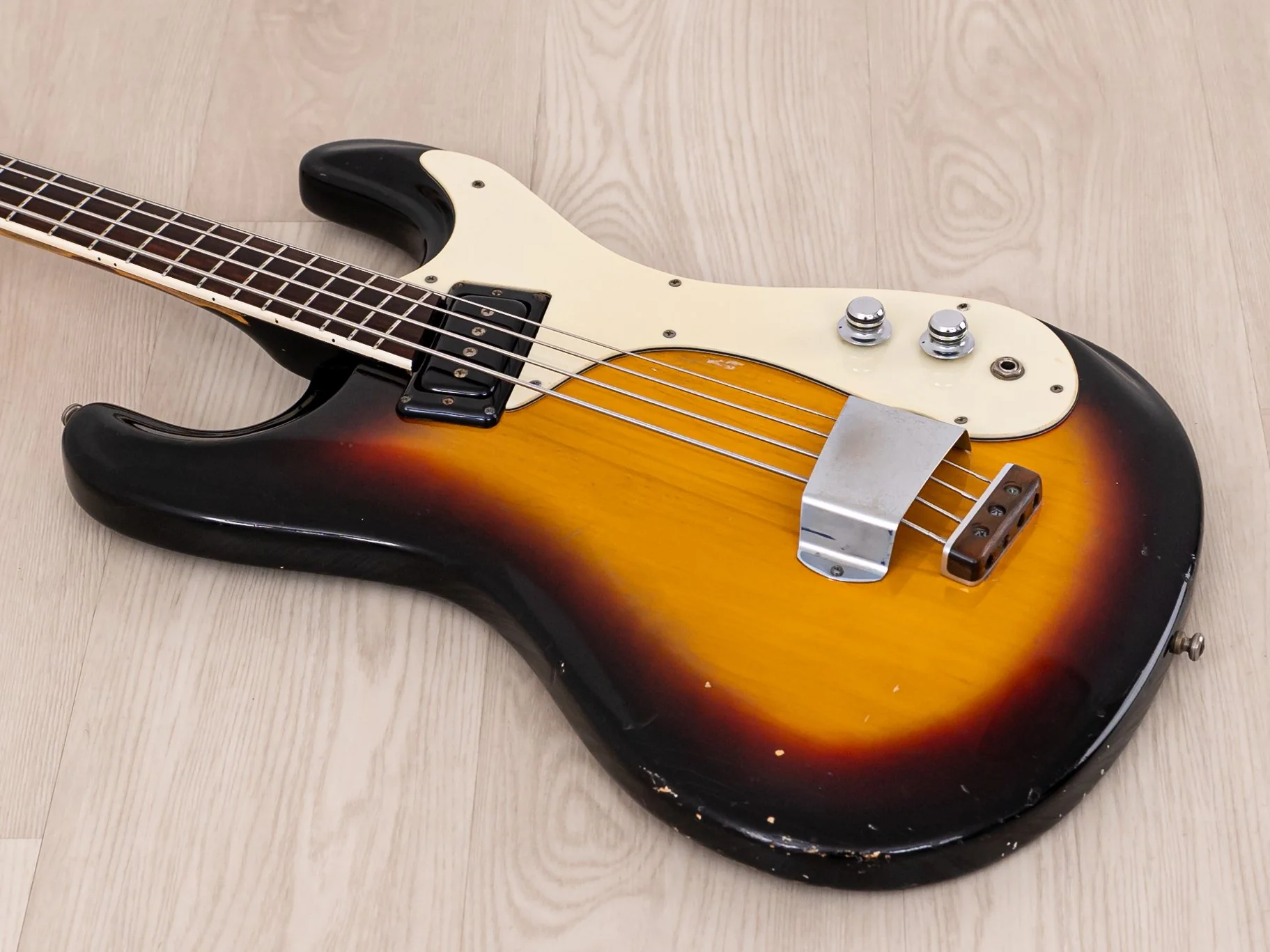 1965 Mosrite Ventures Model Vintage Short Scale Bass Sunburst - Image 12