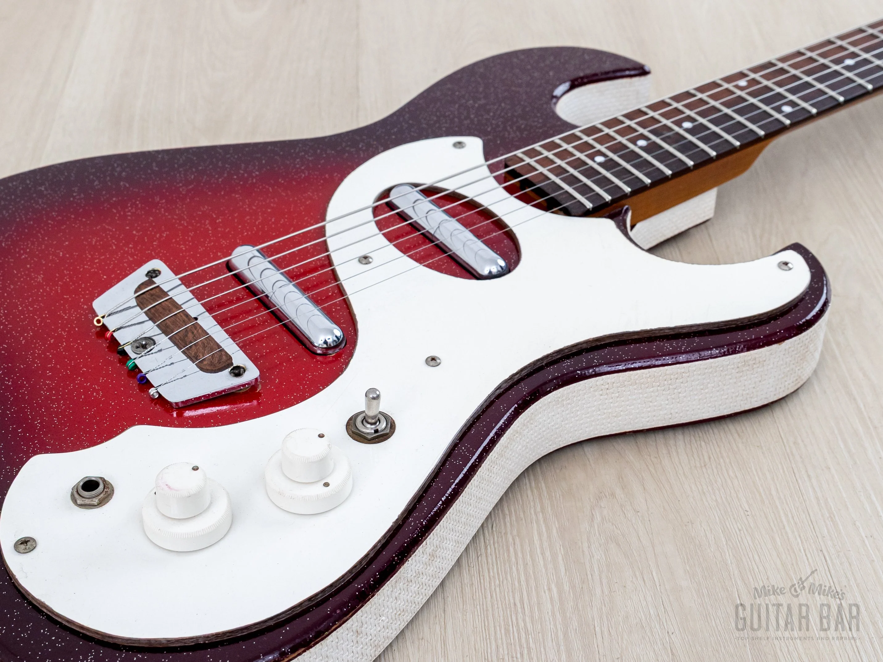 1965 Silvertone 1457 Vintage Amp-in-Case Guitar & Tube Amp Set, Danelectro USA - Image 6