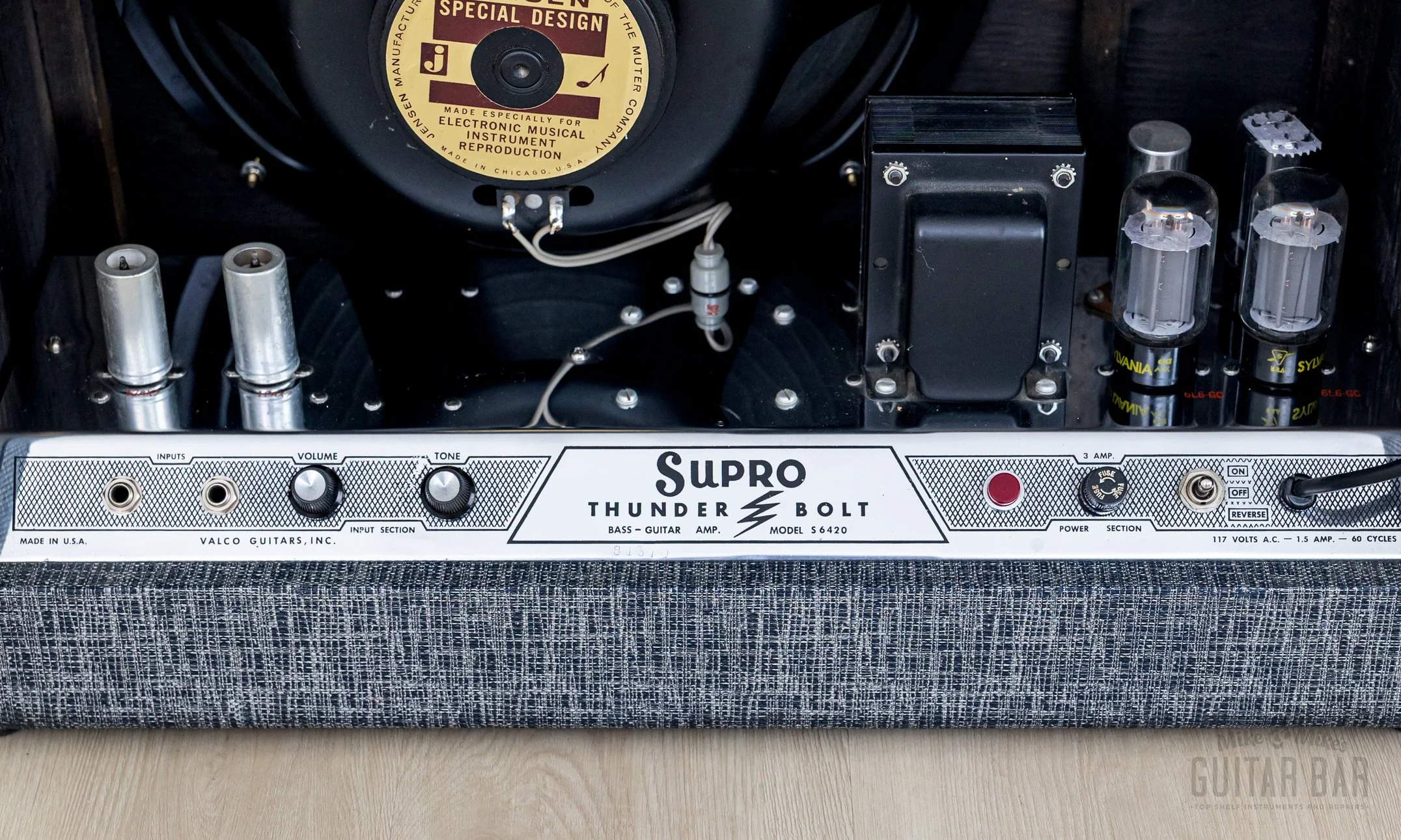 1965 Supro Thunderbolt S6420 Vintage 1x15 Tube Amp, Near-Mint w/ Jensen C15PS & USA Tube Set - Image 8