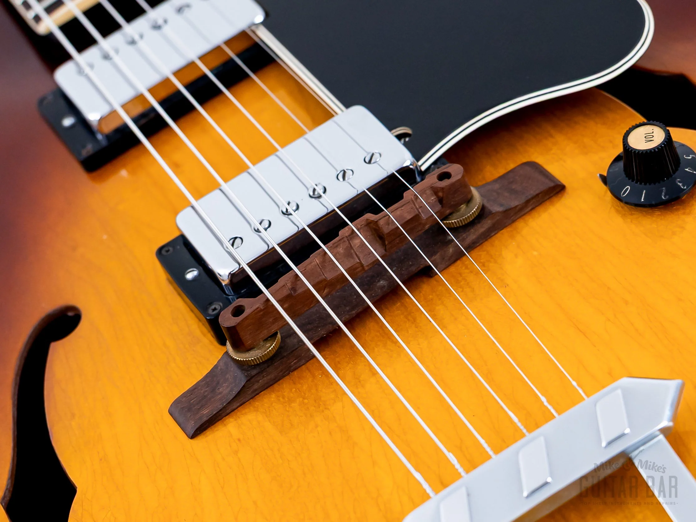 1969 Gibson ES-175 D Vintage Hollowbody Guitar Ice Tea Sunburst w/ Pre-T Top Patent Stickers, Case - Image 9