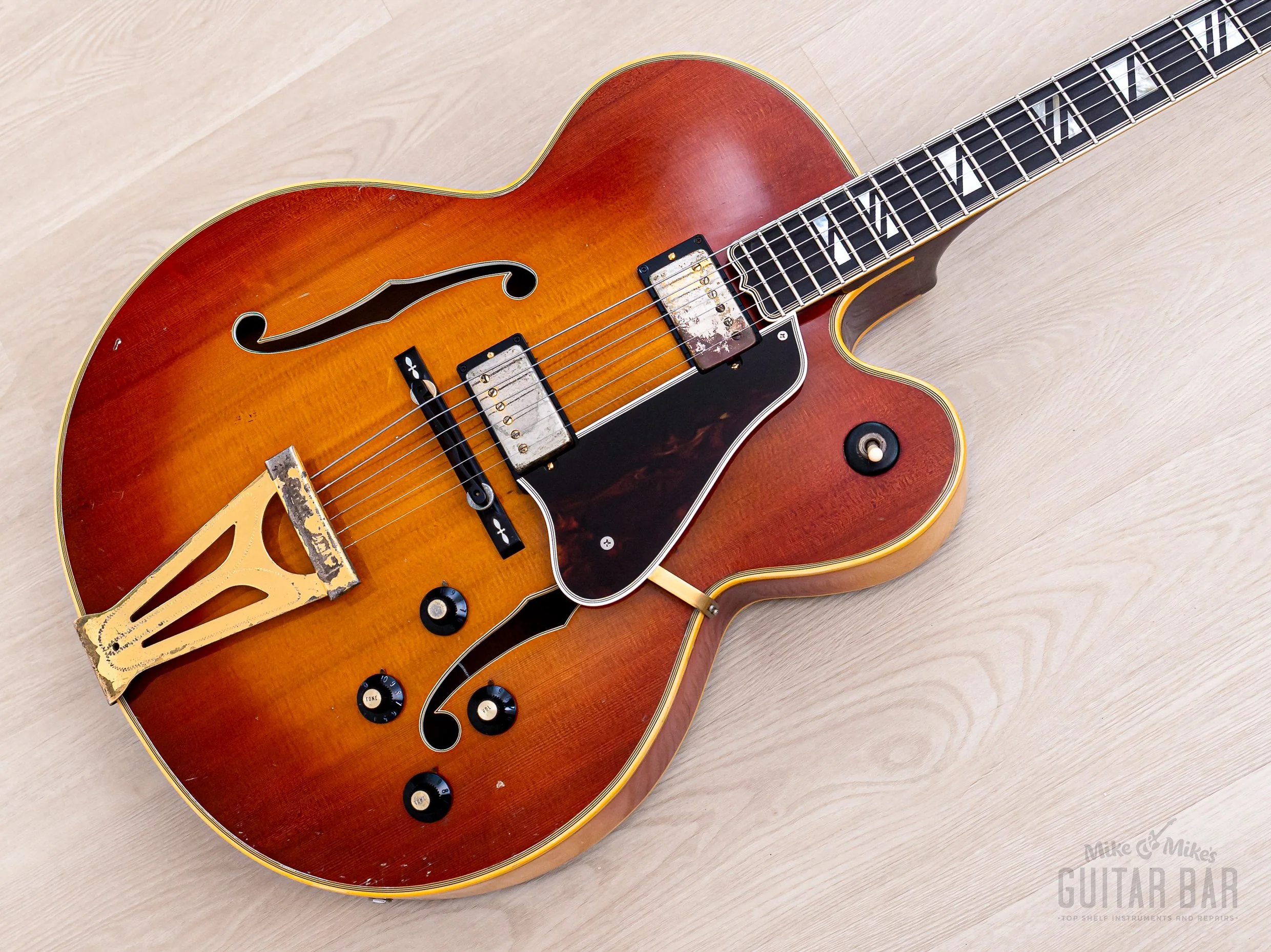 1970 Gibson Super 400 CES Vintage Archtop Electric Guitar Sunburst w/ T Tops, 1 11/16" Nut