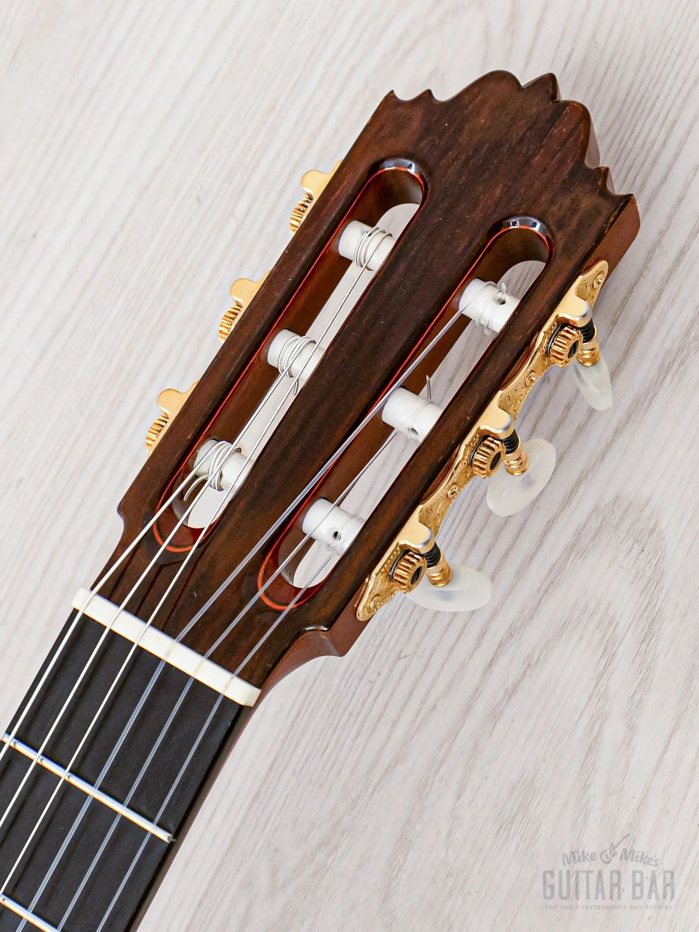 1970s Jose Oribe Classic 640mm Vintage Classical Guitar, Cedar & Rosewood w/ Case, Hangtag - Image 4
