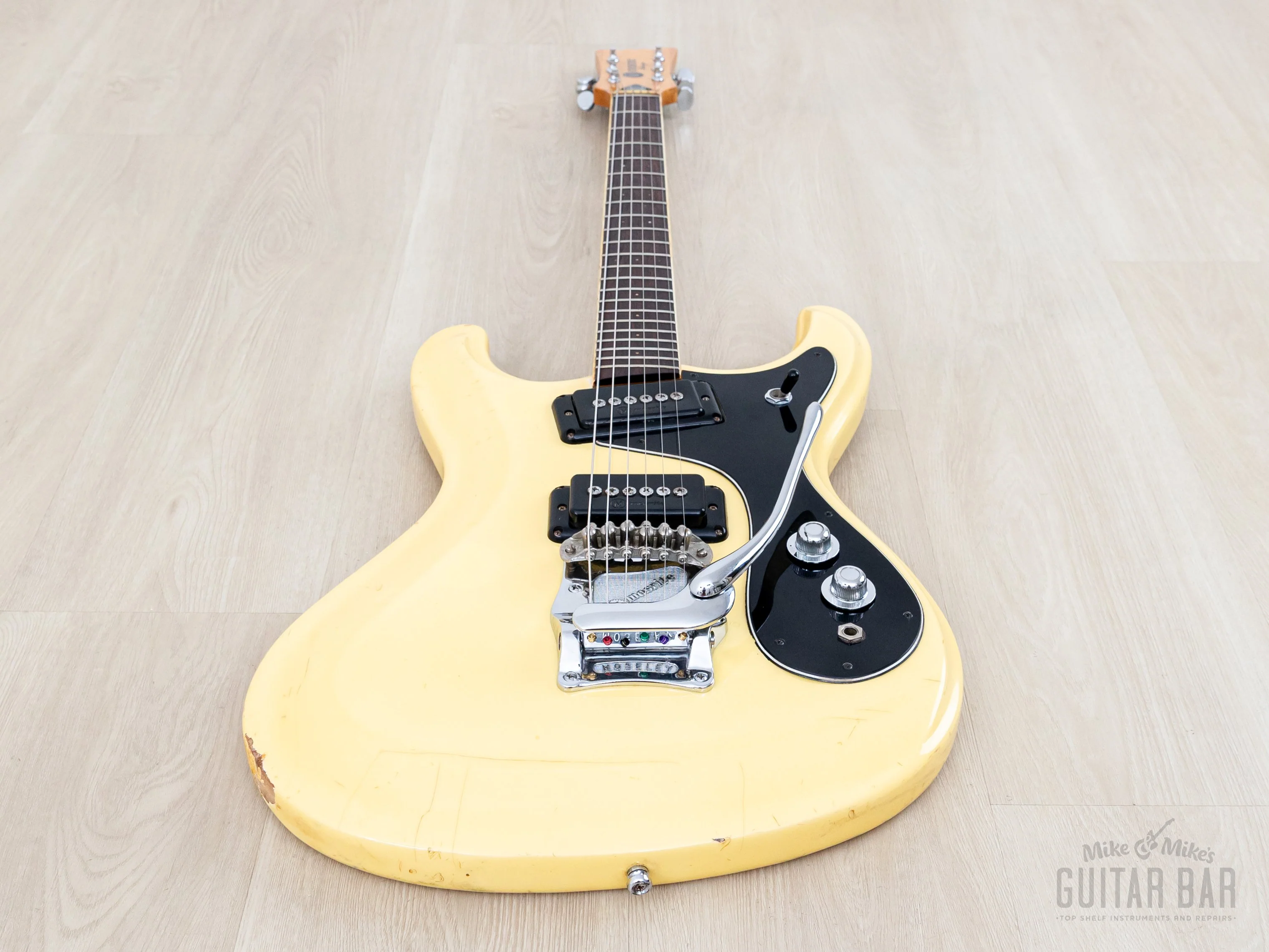 1970s Mosrite Ventures Model “Avenger” Vintage Electric Guitar White w/ Moseley Vibrato, Firstman Japan - Image 11