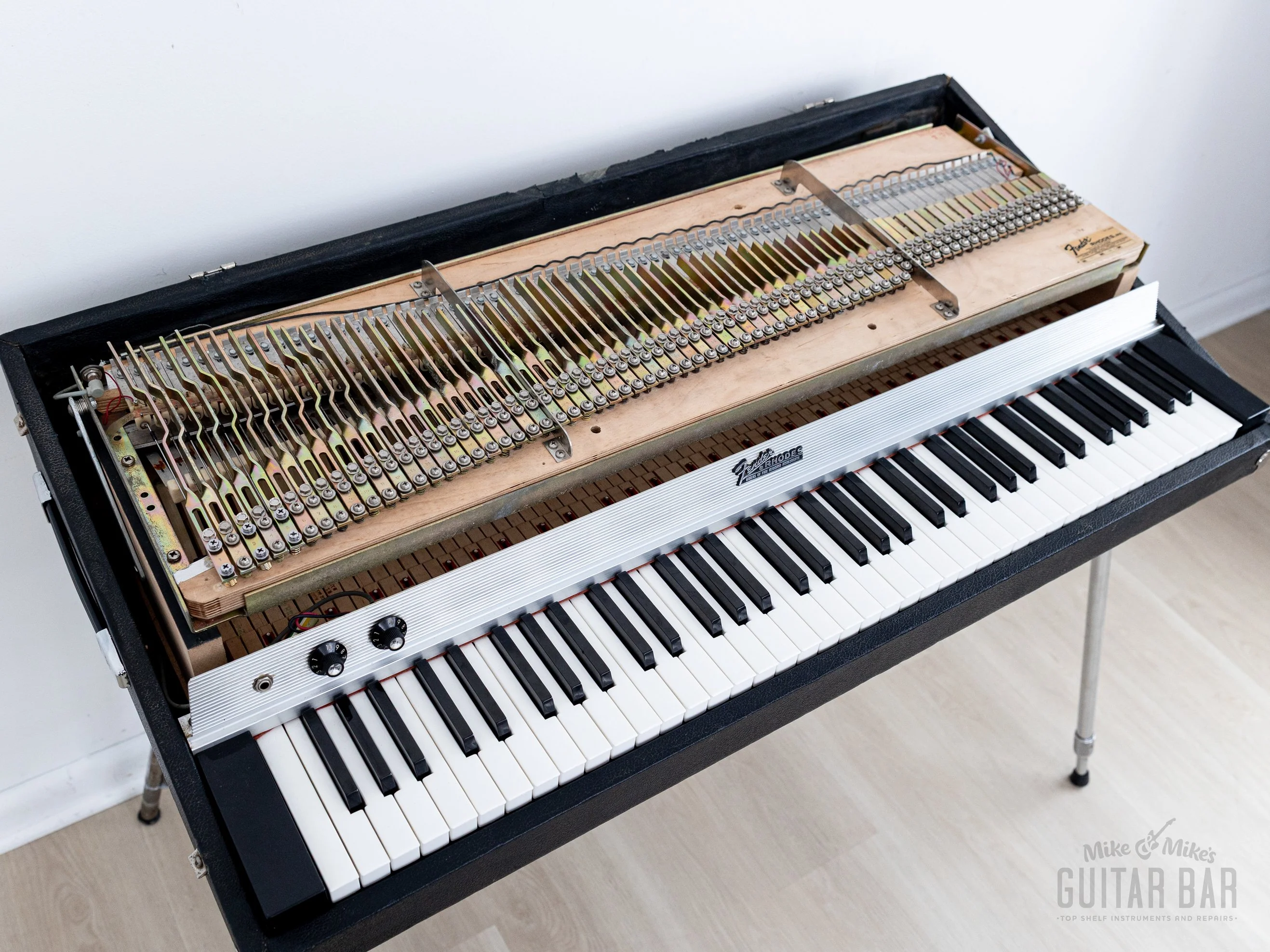 1972 Fender Rhodes Stage 73 Mk I Vintage Electric Piano w/ Legs & Pedal - Image 11