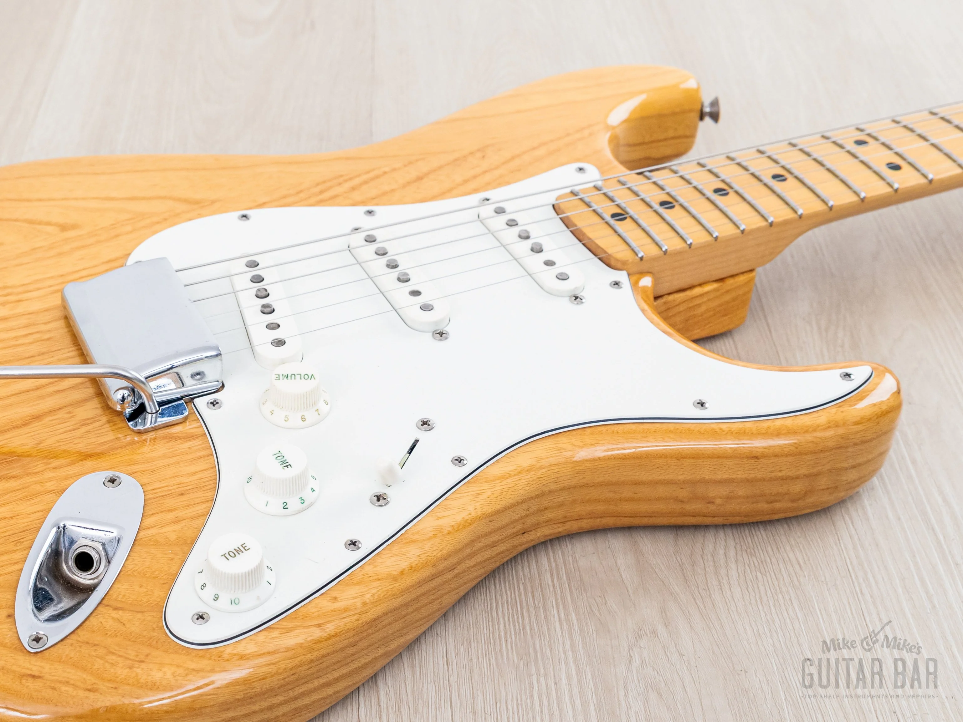 1973 Fender Stratocaster Vintage Guitar Natural, Near-Mint w/ Case - Image 6