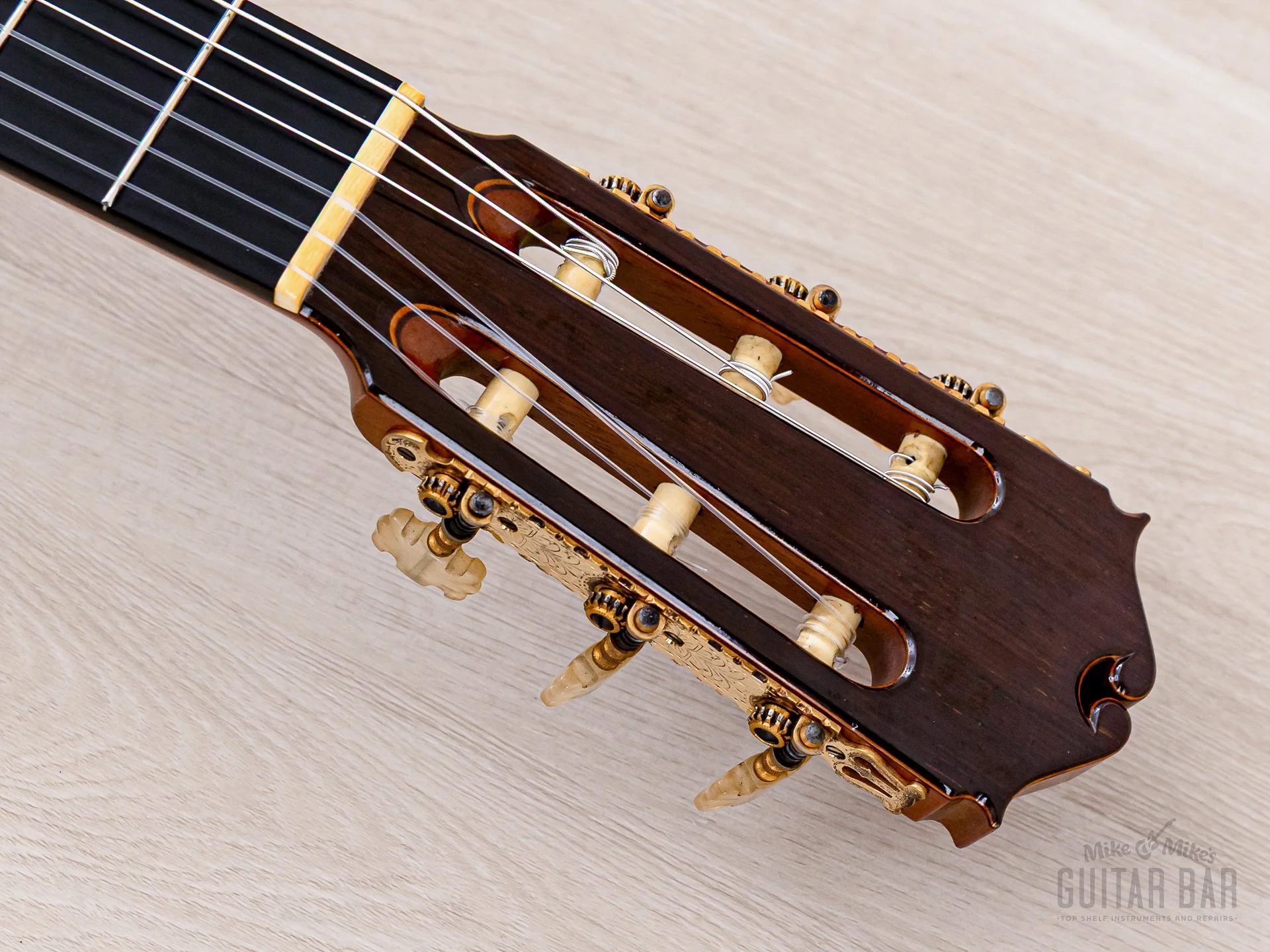 1974 Masaru Kohno No. 30 Vintage Classical Guitar, Spruce + Rosewood w/ Case - Image 4