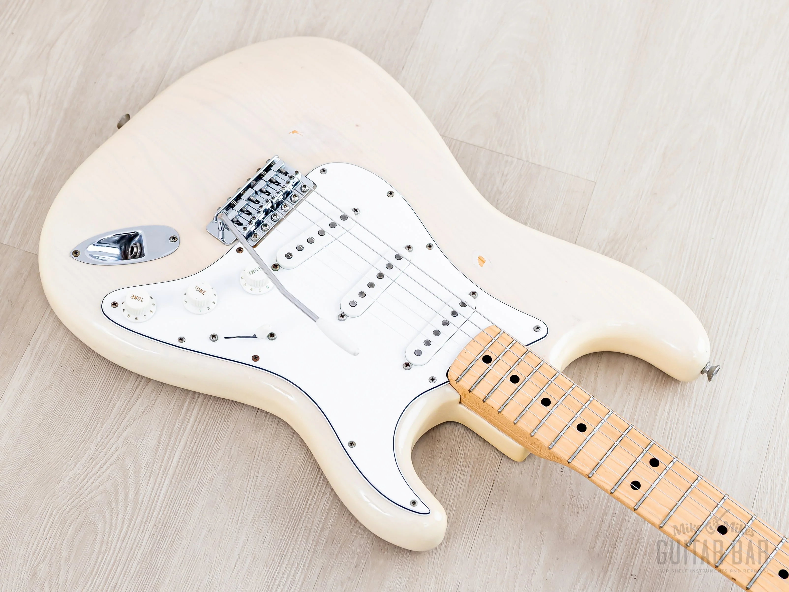 1975 Fender Stratocaster Vintage Electric Guitar Blonde, 100% Original w/ Case - Image 9