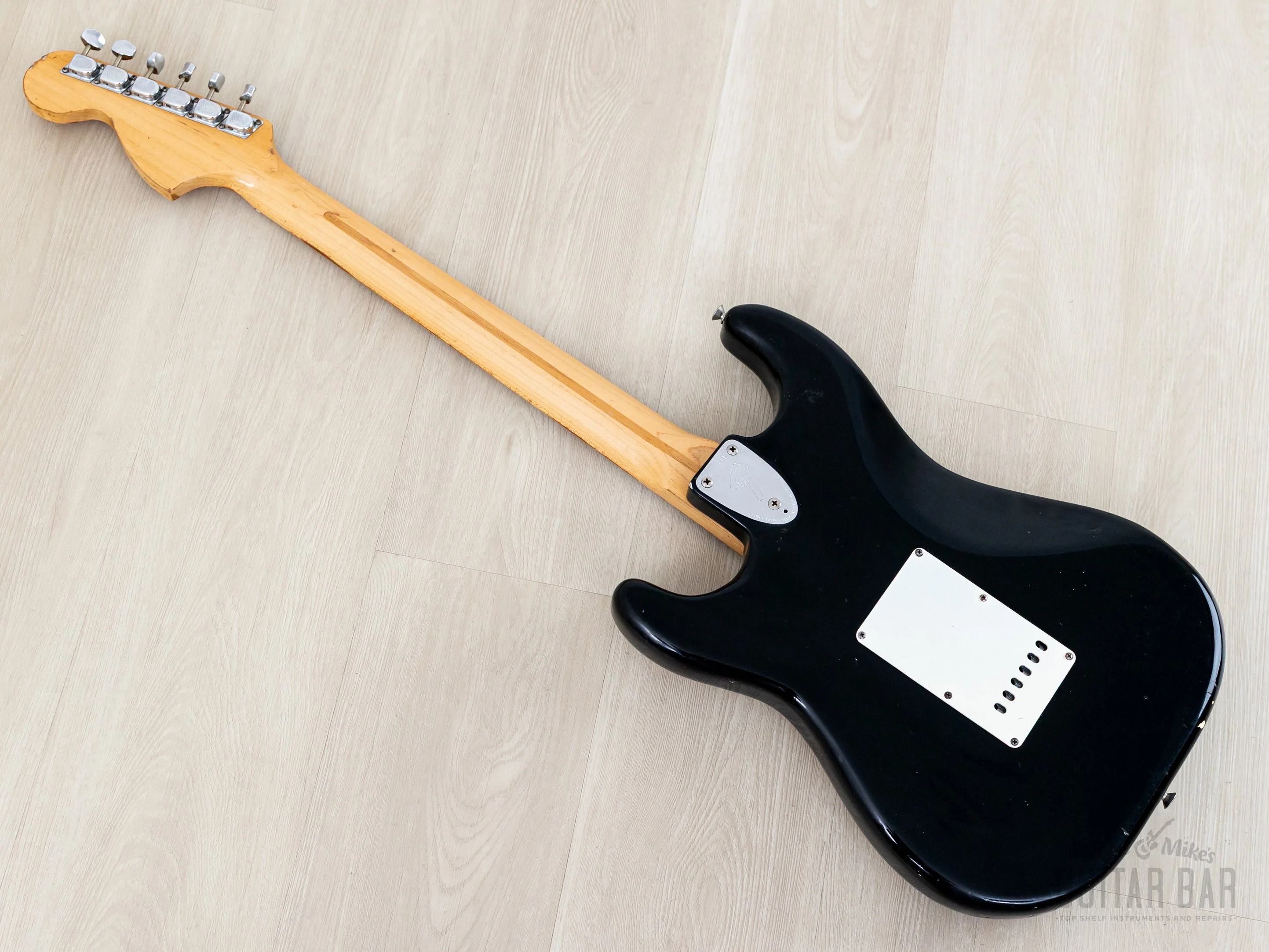 1975 Fender Stratocaster Vintage Guitar Black w/ Case - Image 13