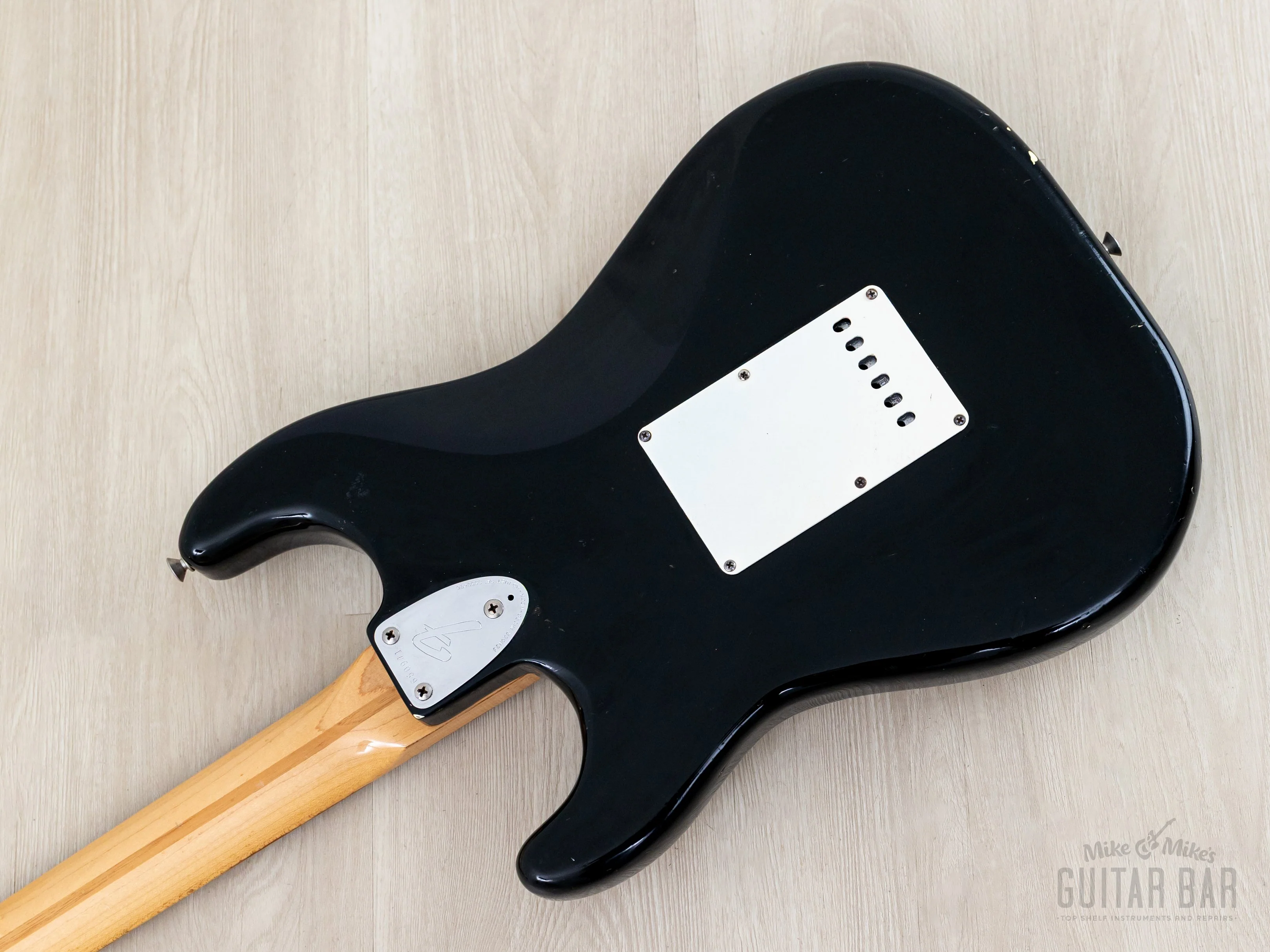 1975 Fender Stratocaster Vintage Guitar Black w/ Case - Image 15