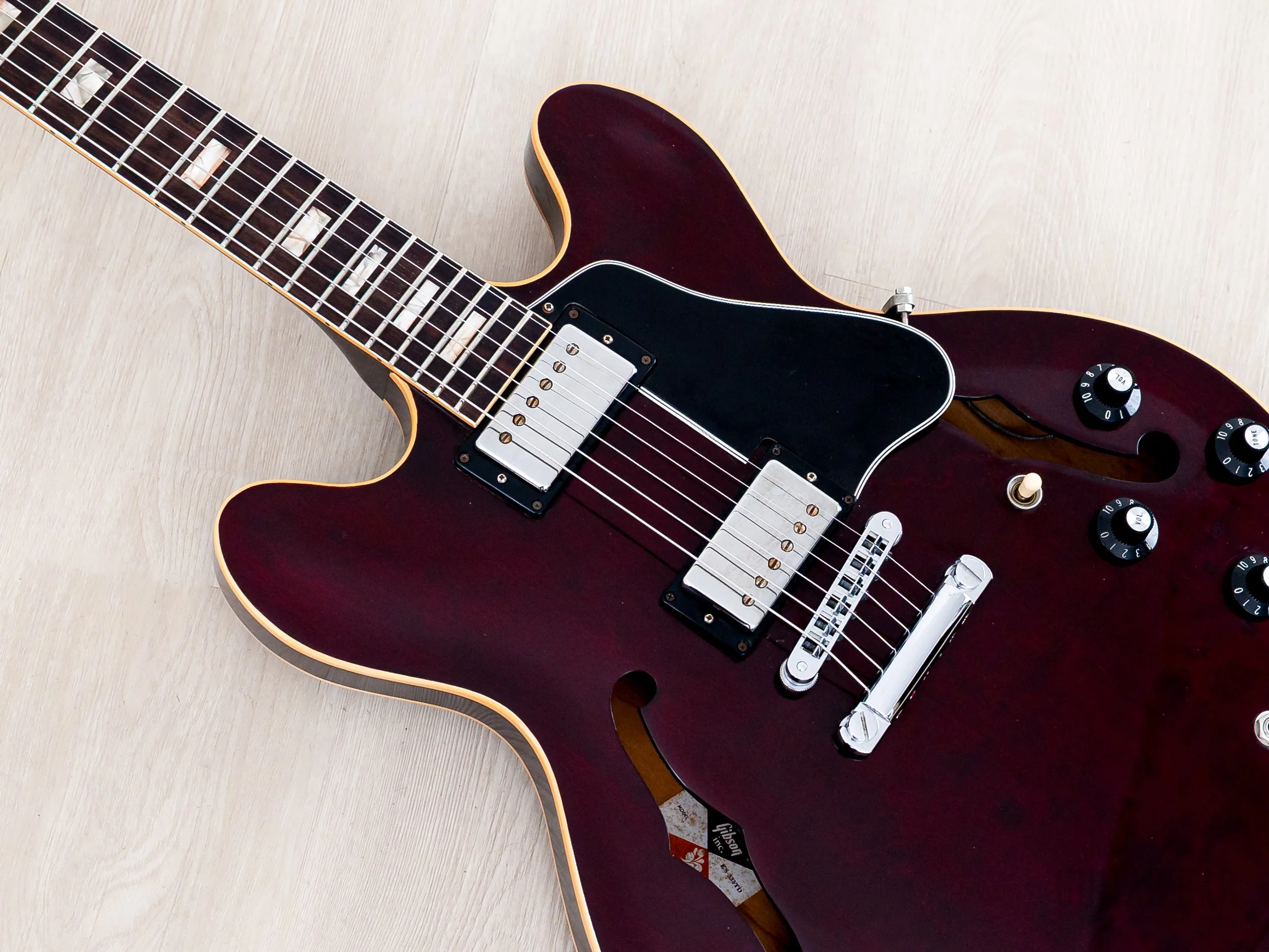 1979 Gibson ES-335 Vintage Semi-Hollow Guitar Wine Red, T-Tops & 1 11/16" Nut w/ Hangtags & Case - Image 8