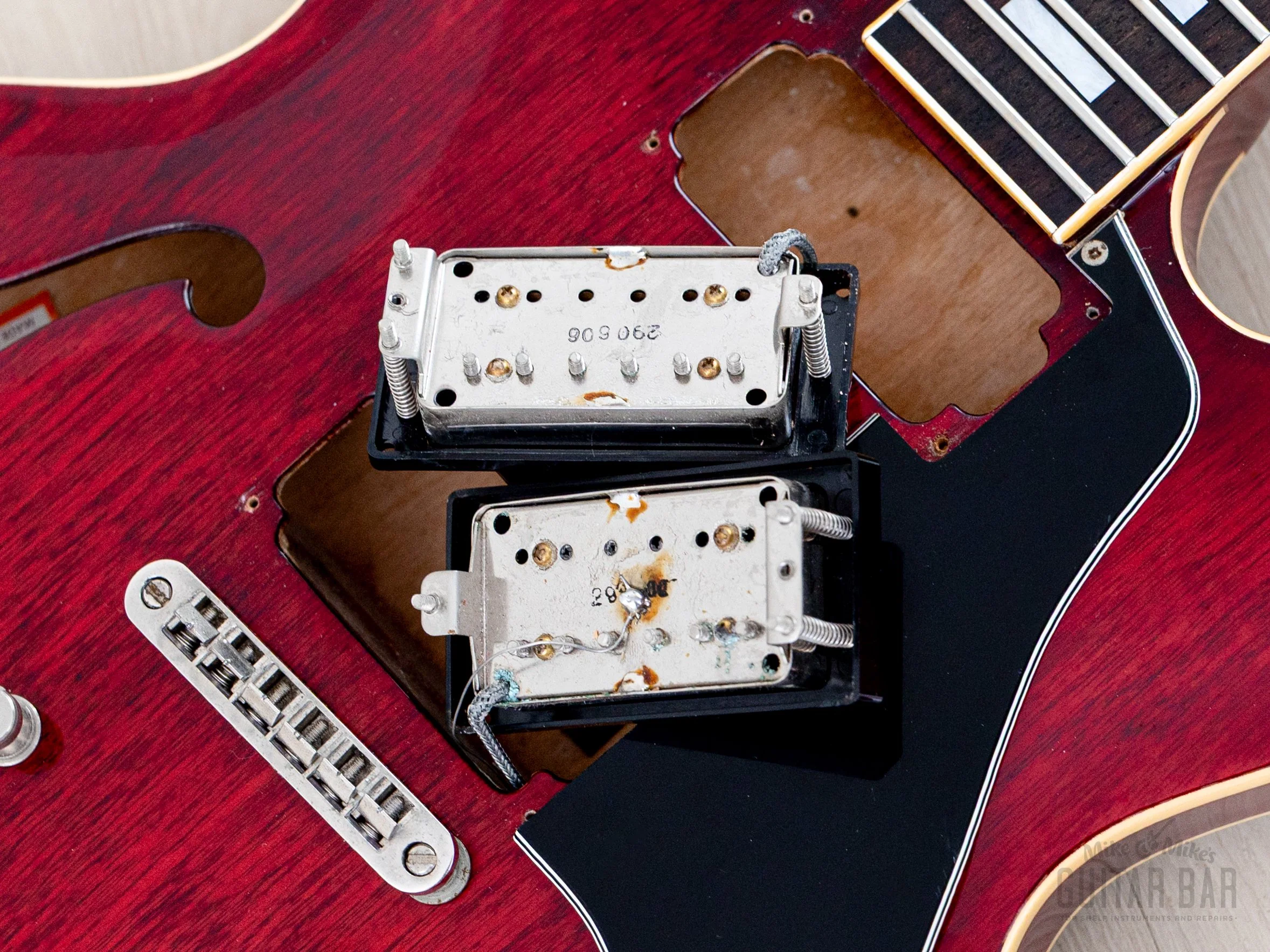 1979 Greco SA-550 Vintage ES Guitar Cherry, Near-Mint w/ Maxon U-1000 & Case, Japan Fujigen - Image 15