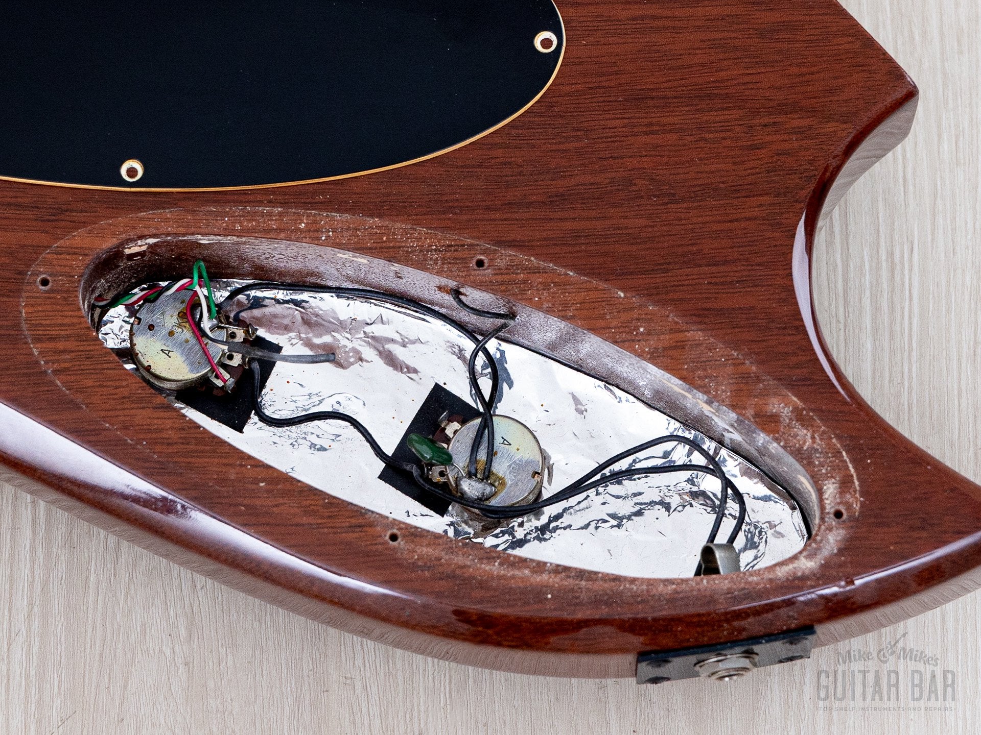 1980 B.C. Rich “Little Sister” Rich Bich Vintage Bass, Son of a Rich Series w/ Case - Image 16