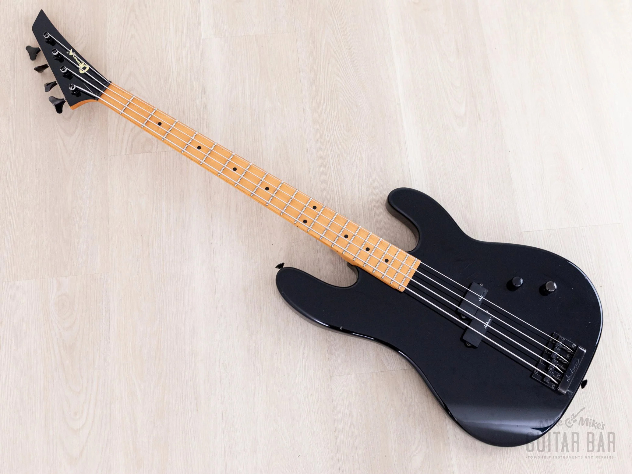 1980s Charvel by Jackson 1B Vintage Bass Black, Japan - Image 10