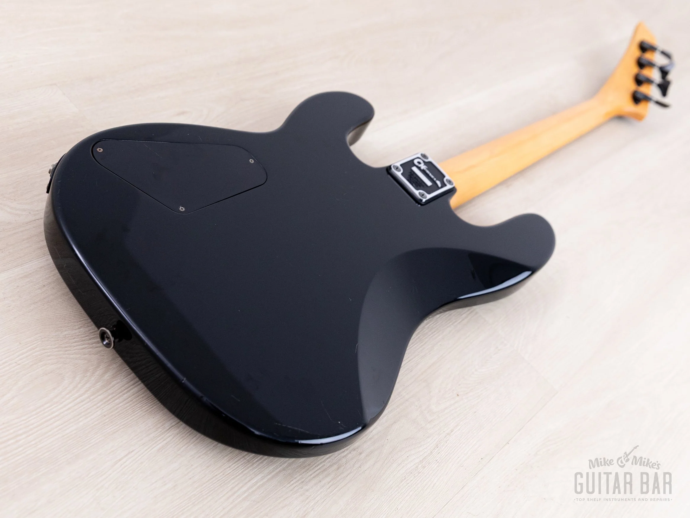 1980s Charvel by Jackson 1B Vintage Bass Black, Japan - Image 12