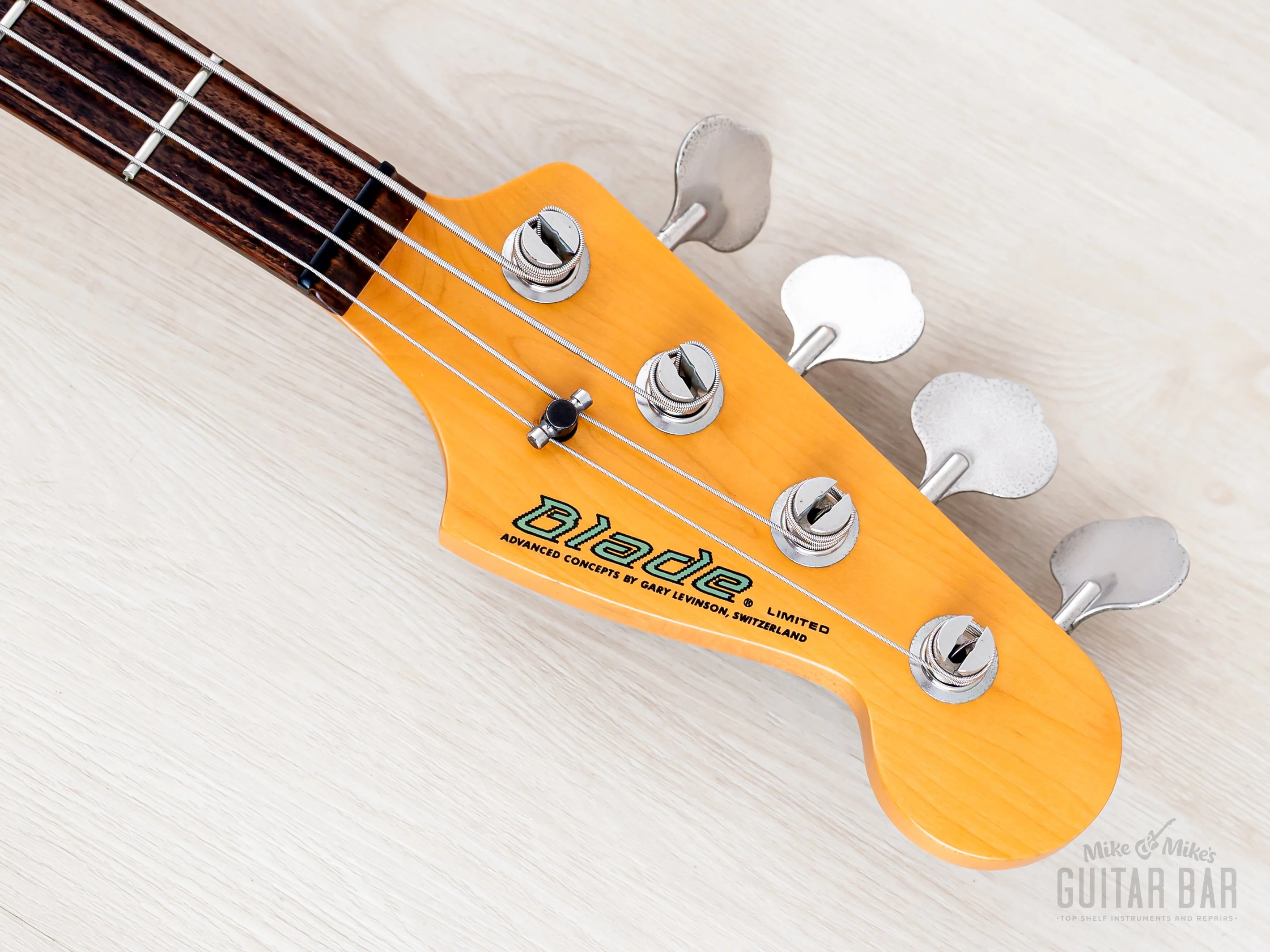 1980s Levinson Blade B3 Vintage Jazz Bass Misty Violet w/ Active Preamp, Japan - Image 4