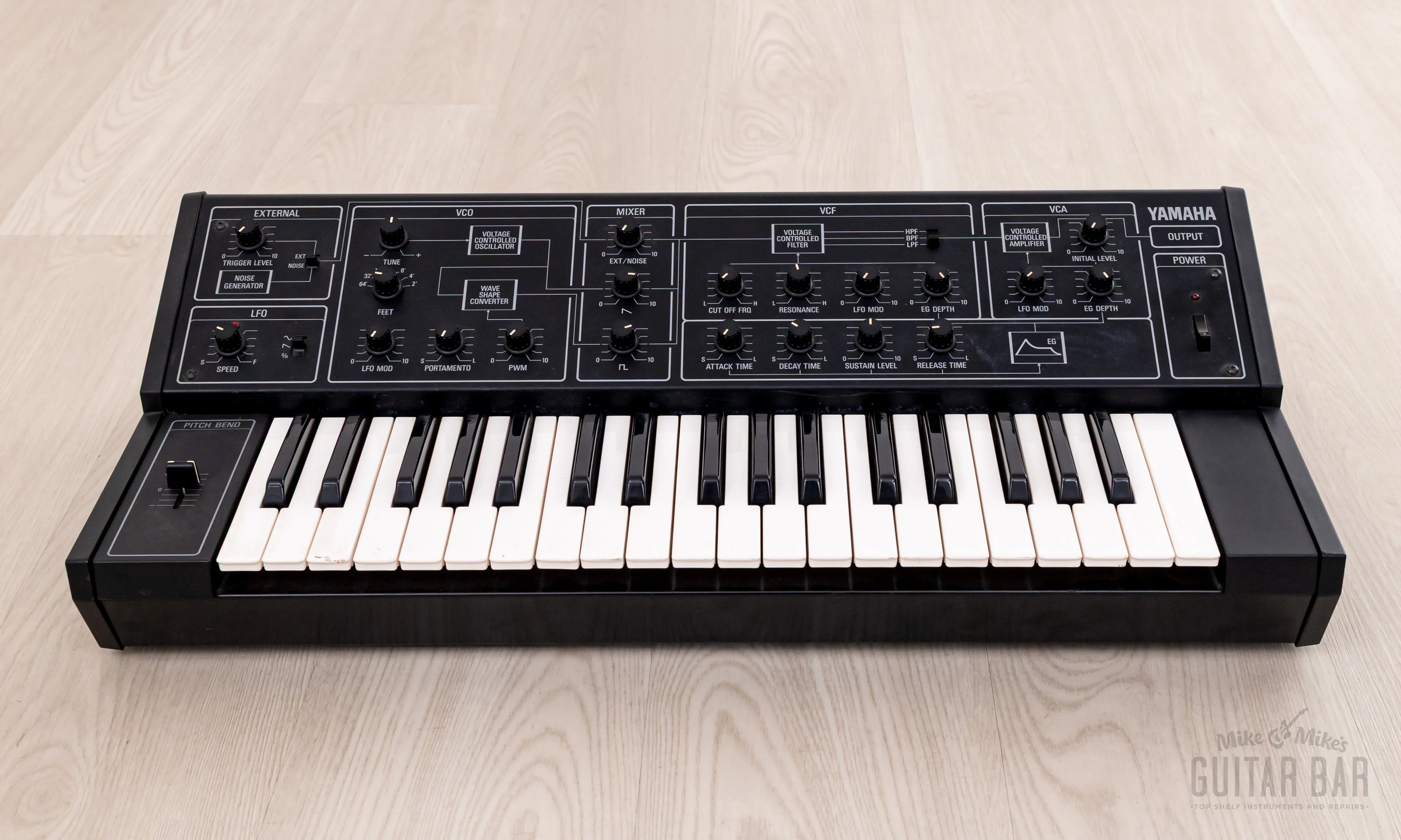1980s Yamaha CS-5 Vintage Monophonic Analog Synthesizer, Serviced - Image 3