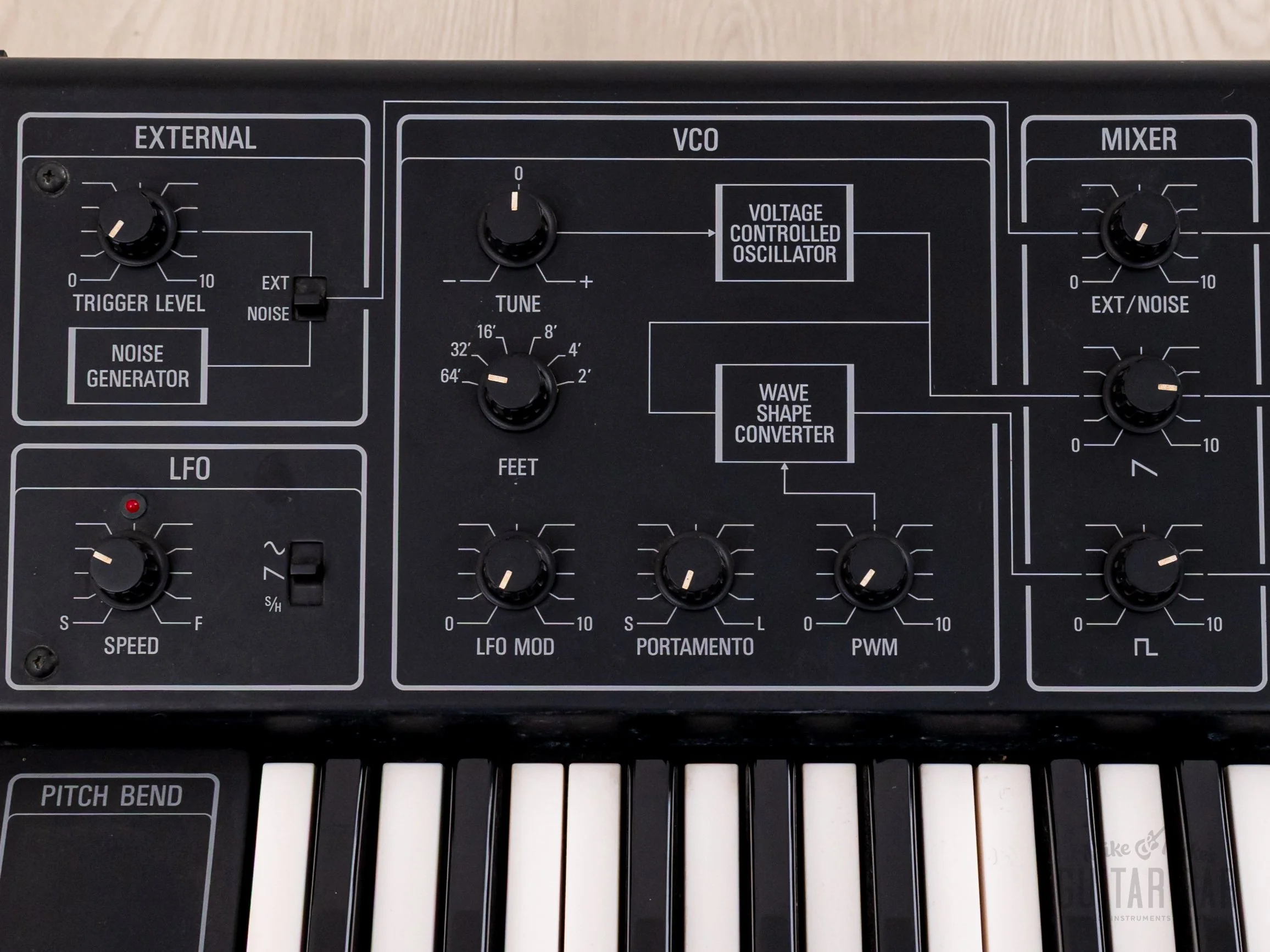 1980s Yamaha CS-5 Vintage Monophonic Analog Synthesizer, Serviced - Image 4