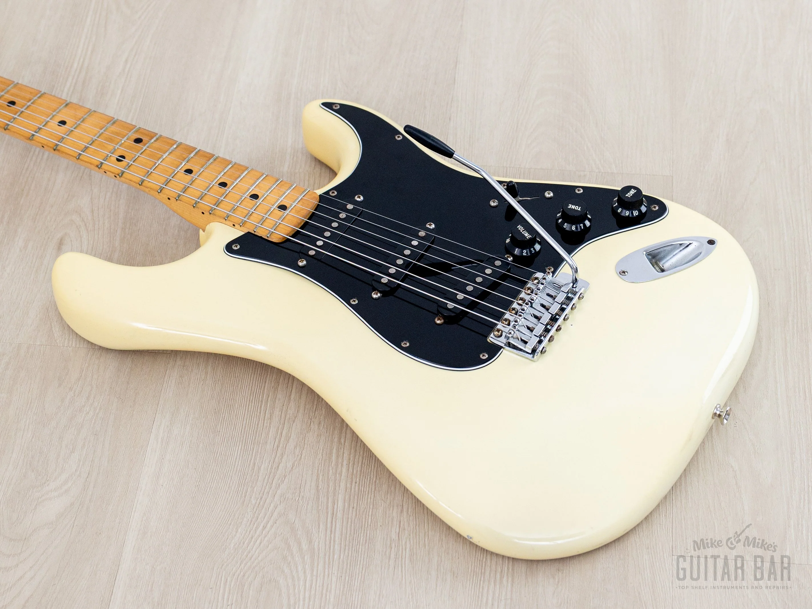 1982 Fender Stratocaster Olympic White Vintage Guitar 100% Original w/ Case - Image 10
