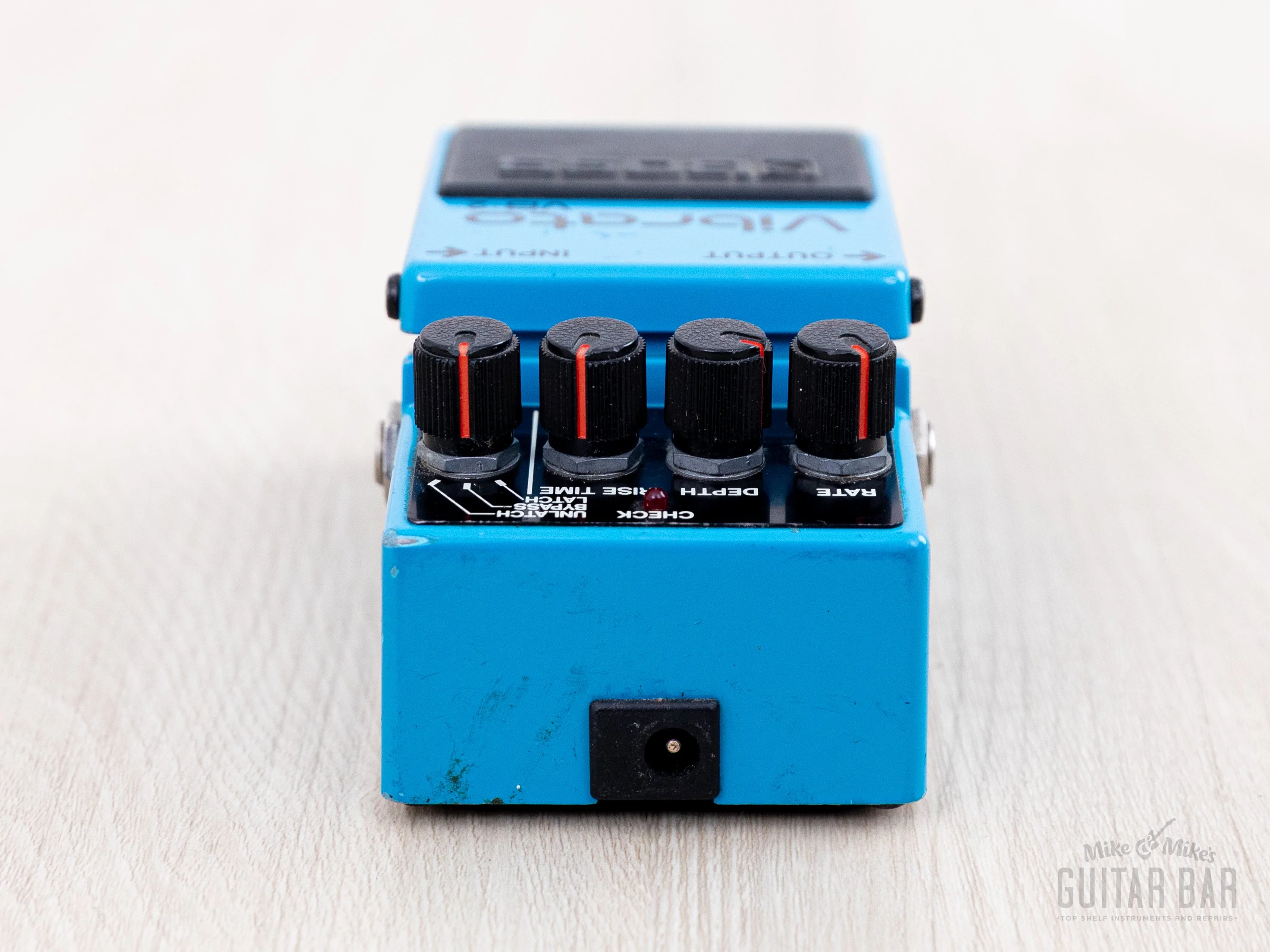 1983 Boss VB-2 Vibrato Vintage Guitar Effects Pedal, Black Label Japan - Image 3
