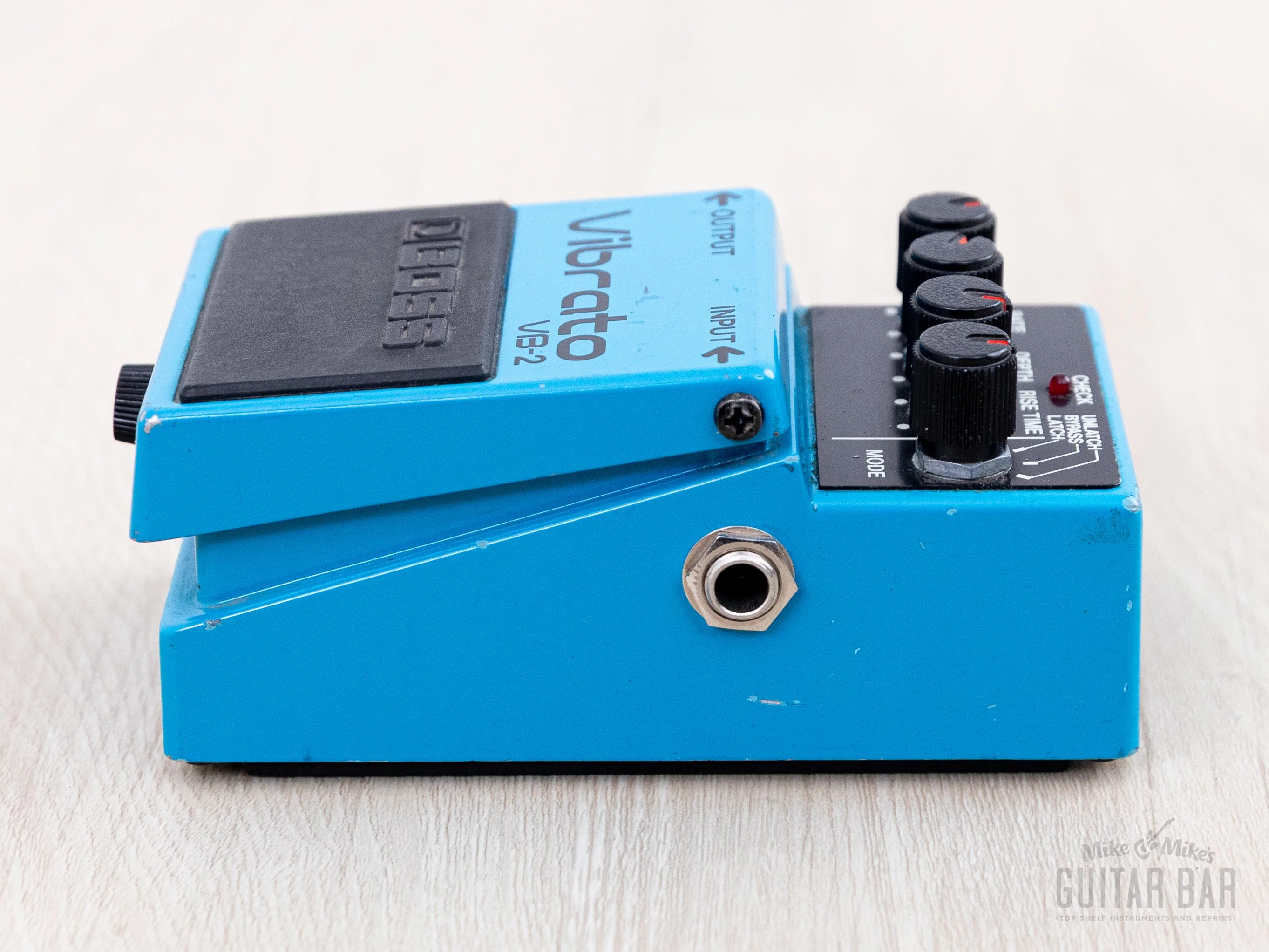 1983 Boss VB-2 Vibrato Vintage Guitar Effects Pedal, Black Label Japan - Image 5