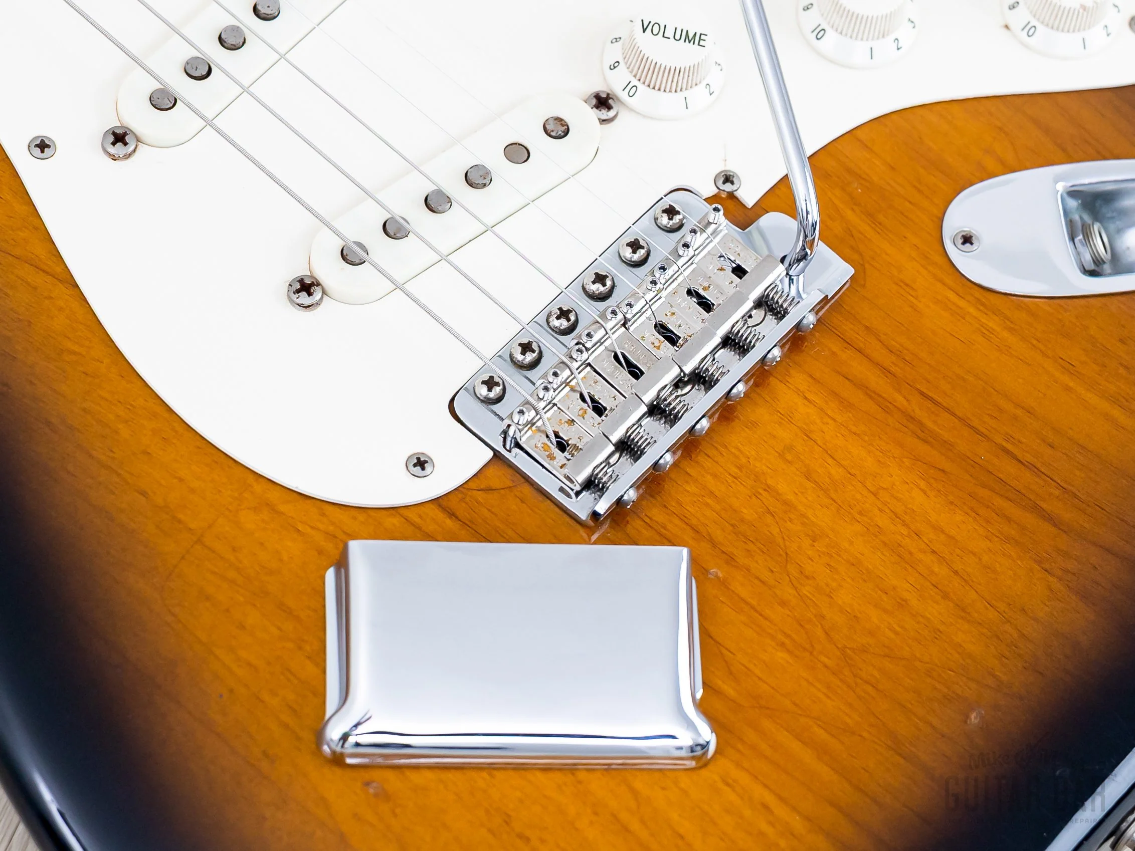 1983 Fender Fullerton American Vintage '57 Stratocaster Sunburst w/ Case, Hangtags - Image 7