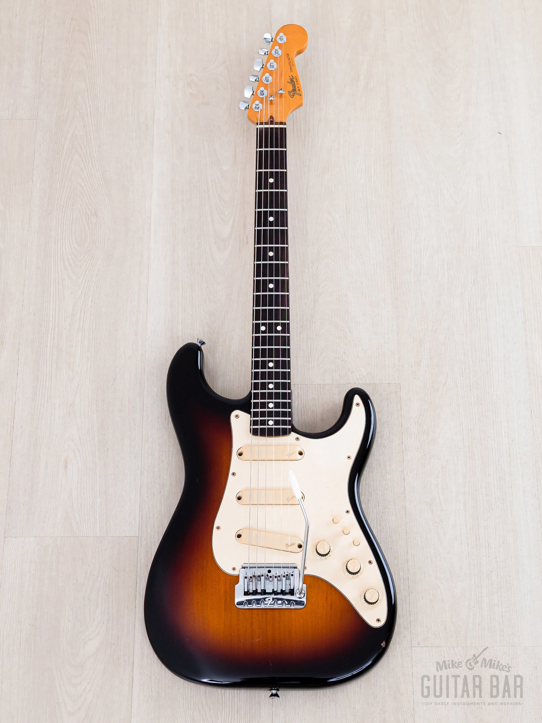1983 Fender Stratocaster Elite Sunburst 100% Original w/ Case - Image 2