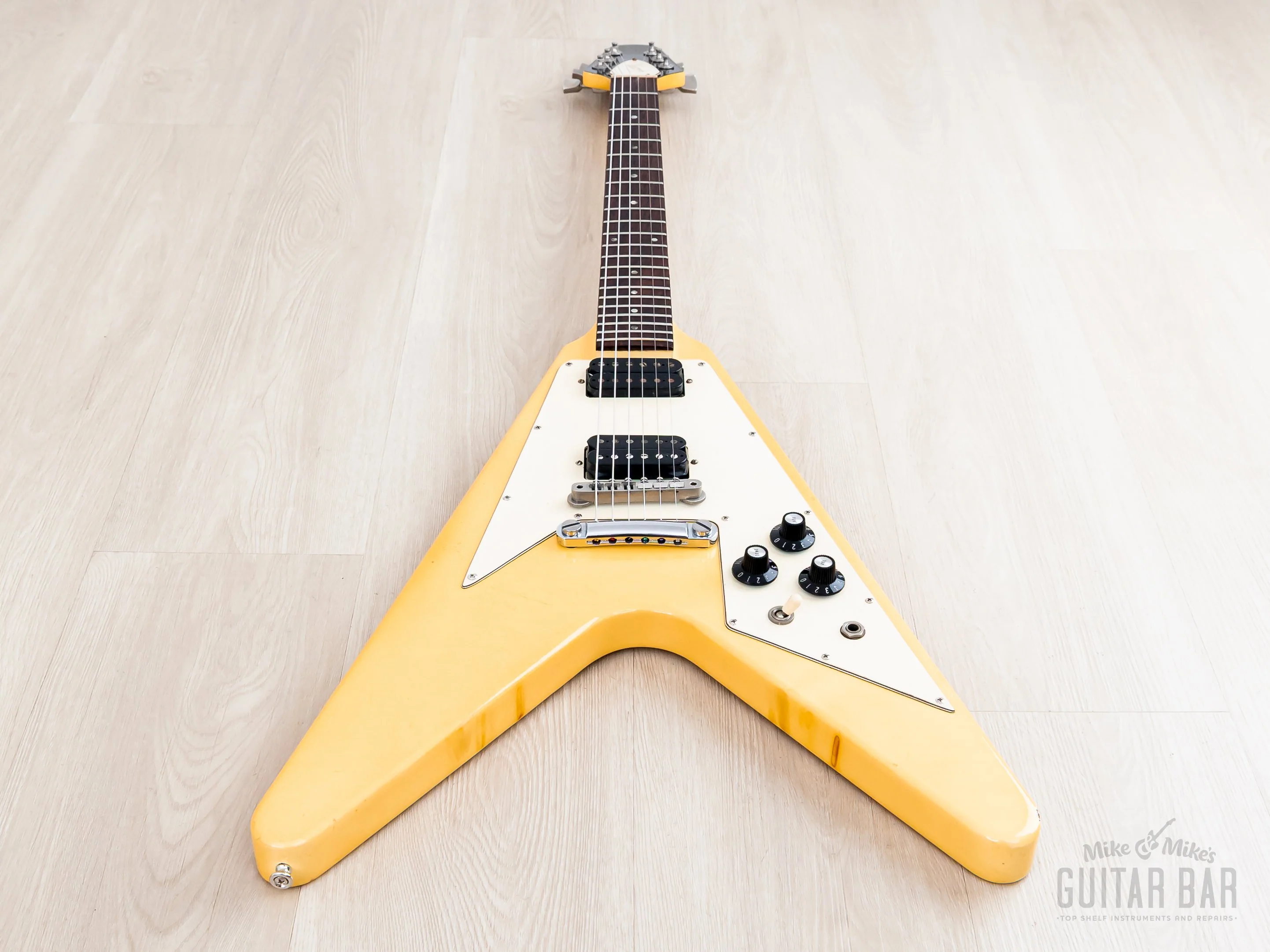 1983 Gibson Flying V '67 Spec Vintage Guitar Alpine White w/ Tim Shaw PAFs, Case & Hangtags - Image 10