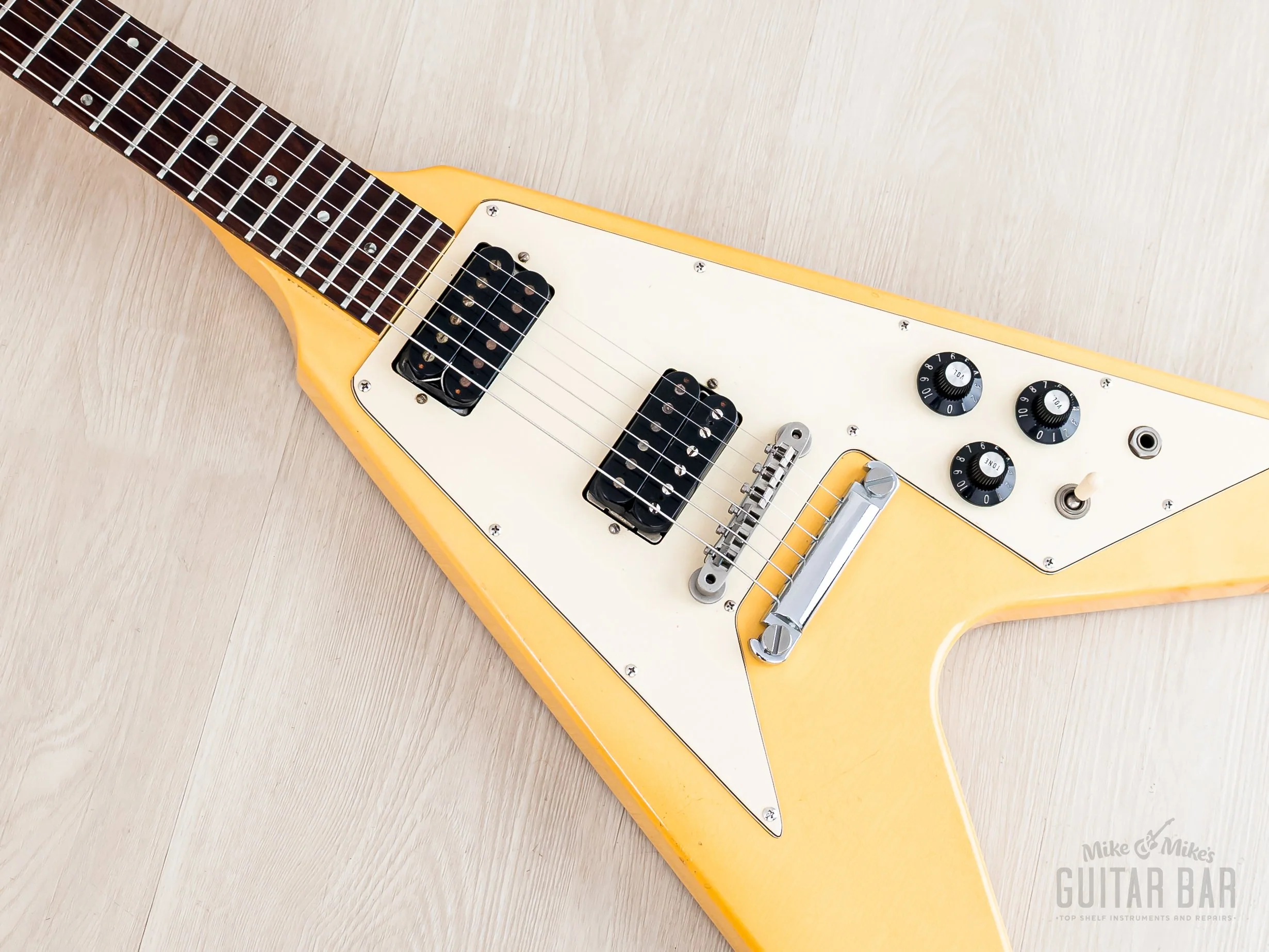 1983 Gibson Flying V '67 Spec Vintage Guitar Alpine White w/ Tim Shaw PAFs, Case & Hangtags - Image 7