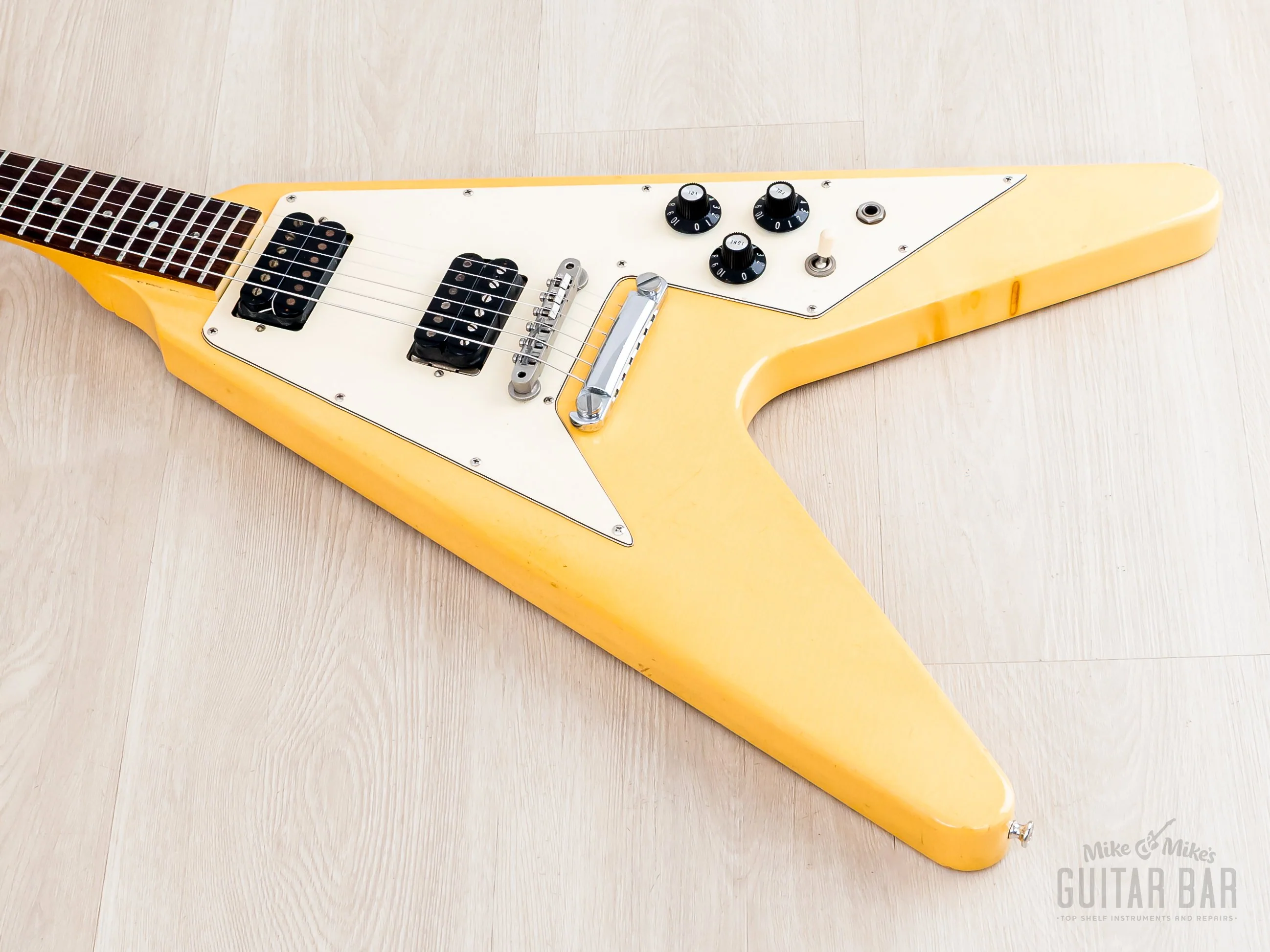 1983 Gibson Flying V '67 Spec Vintage Guitar Alpine White w/ Tim Shaw PAFs, Case & Hangtags - Image 9