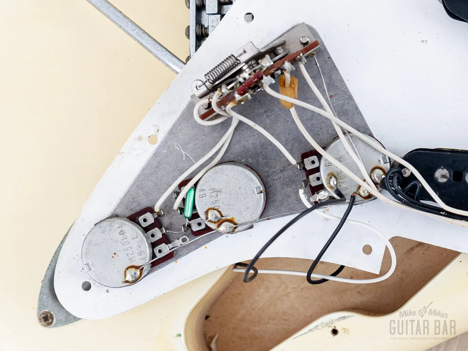 1984 Fender Stratocaster ‘72 Vintage Reissue ST72-55 Olympic White E-Serial, Japan MIJ Fujigen - Image 20