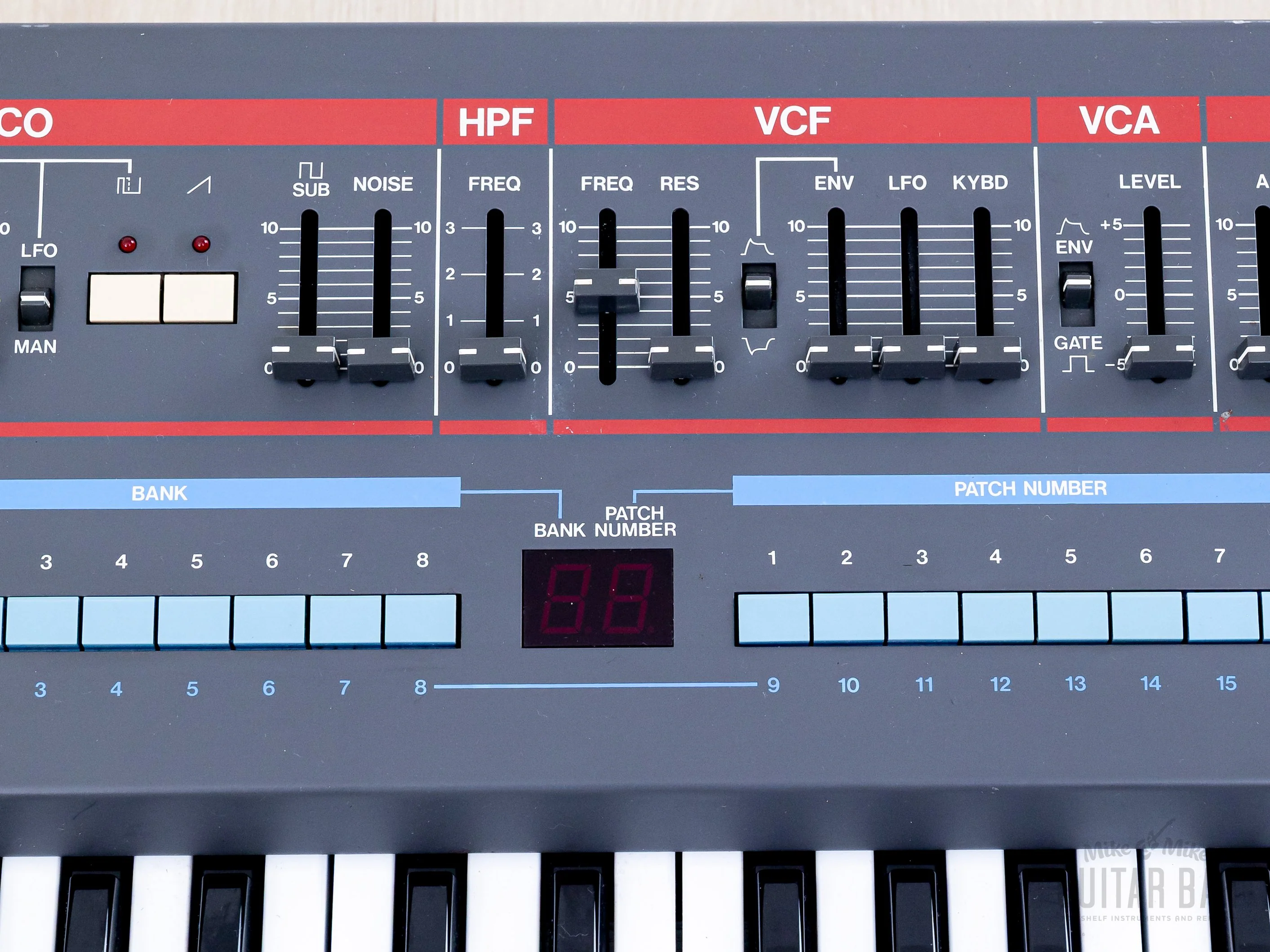 1984 Roland Juno-106 Vintage Analog Synthesizer, Serviced 120v w/ Case - Image 4