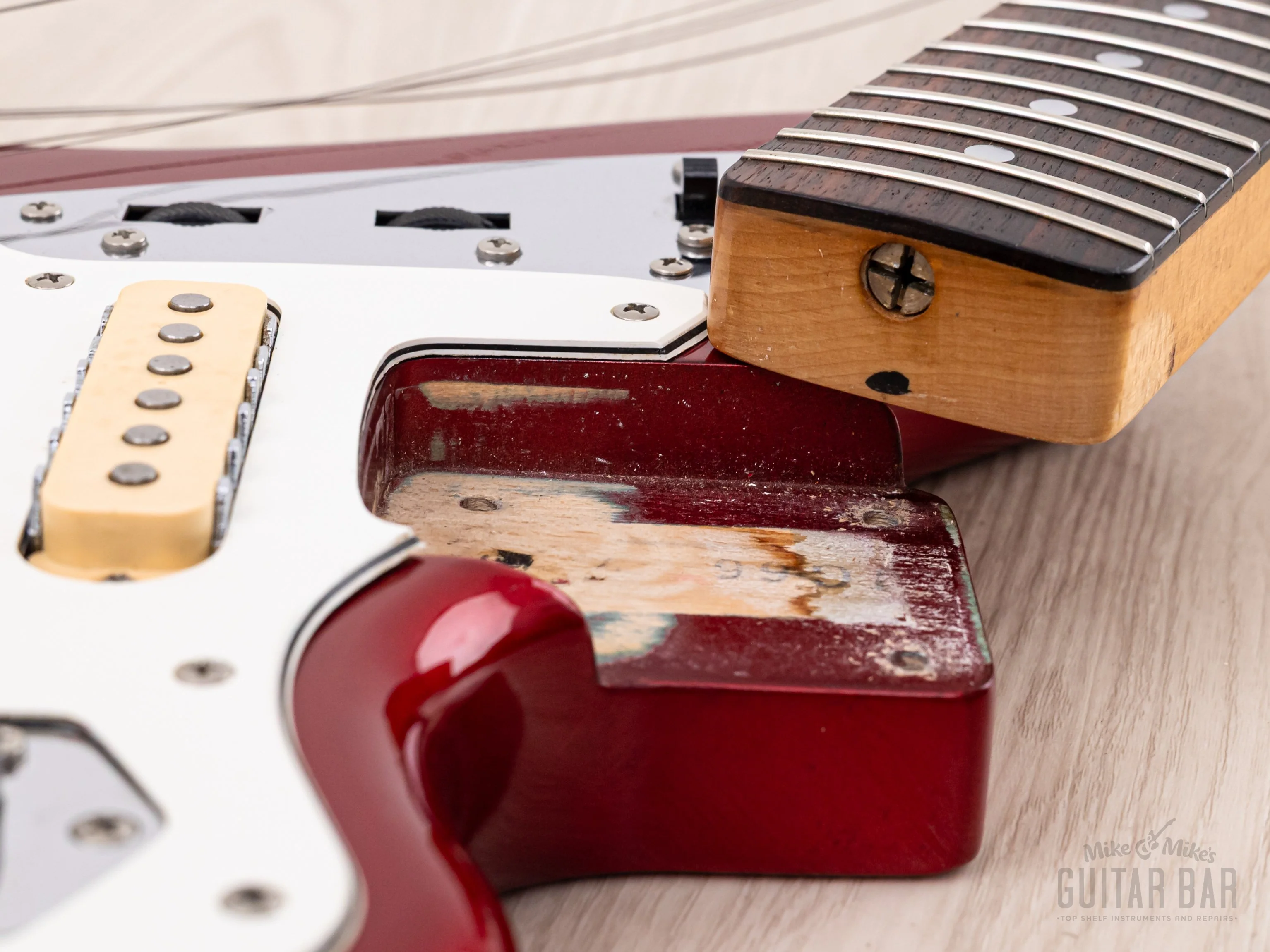 1986 Fender Jaguar '62 Vintage Reissue JG66-75 Candy Apple Red First-Year, Japan MIJ Fujigen - Image 17