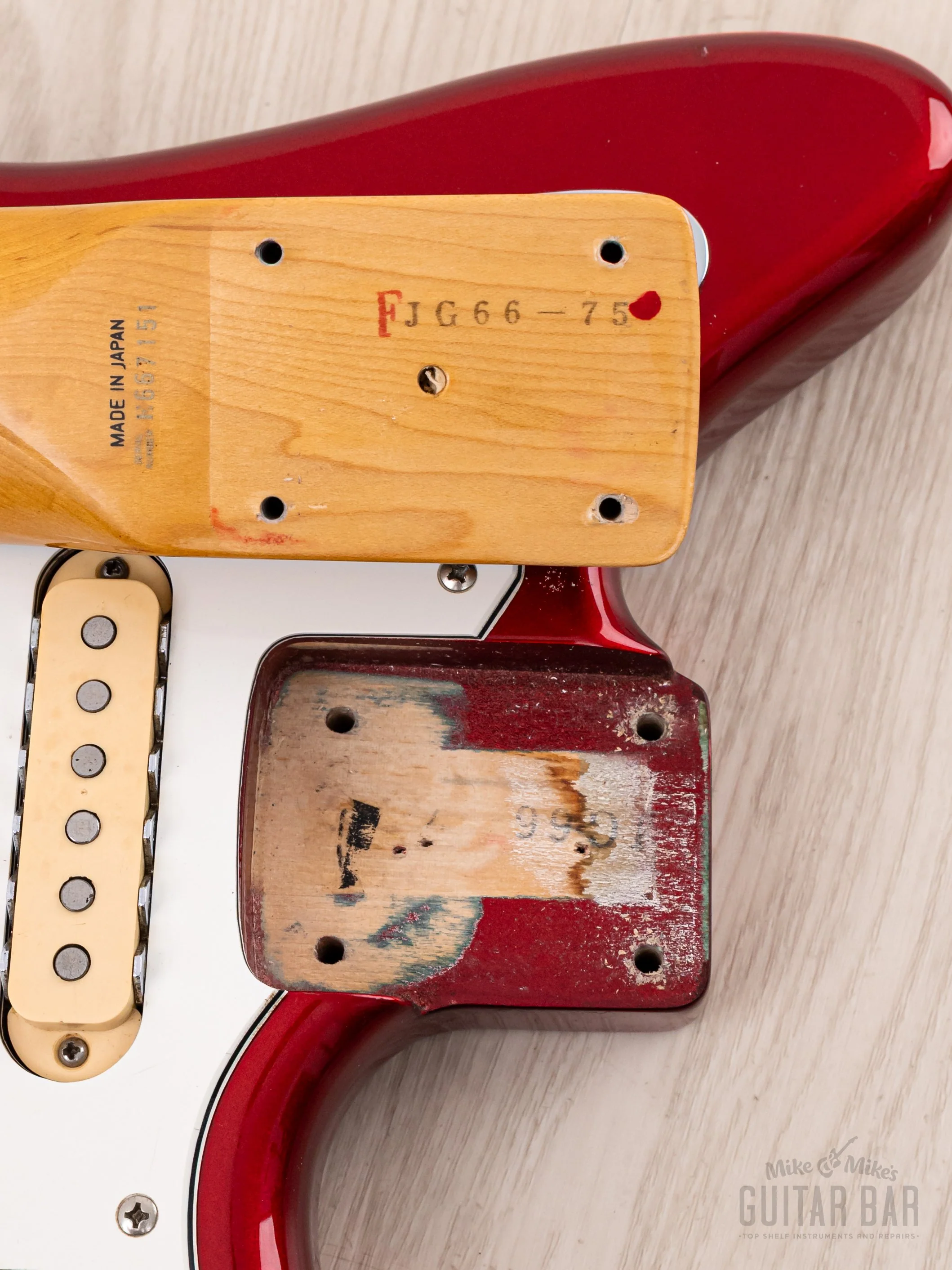 1986 Fender Jaguar '62 Vintage Reissue JG66-75 Candy Apple Red First-Year, Japan MIJ Fujigen - Image 18