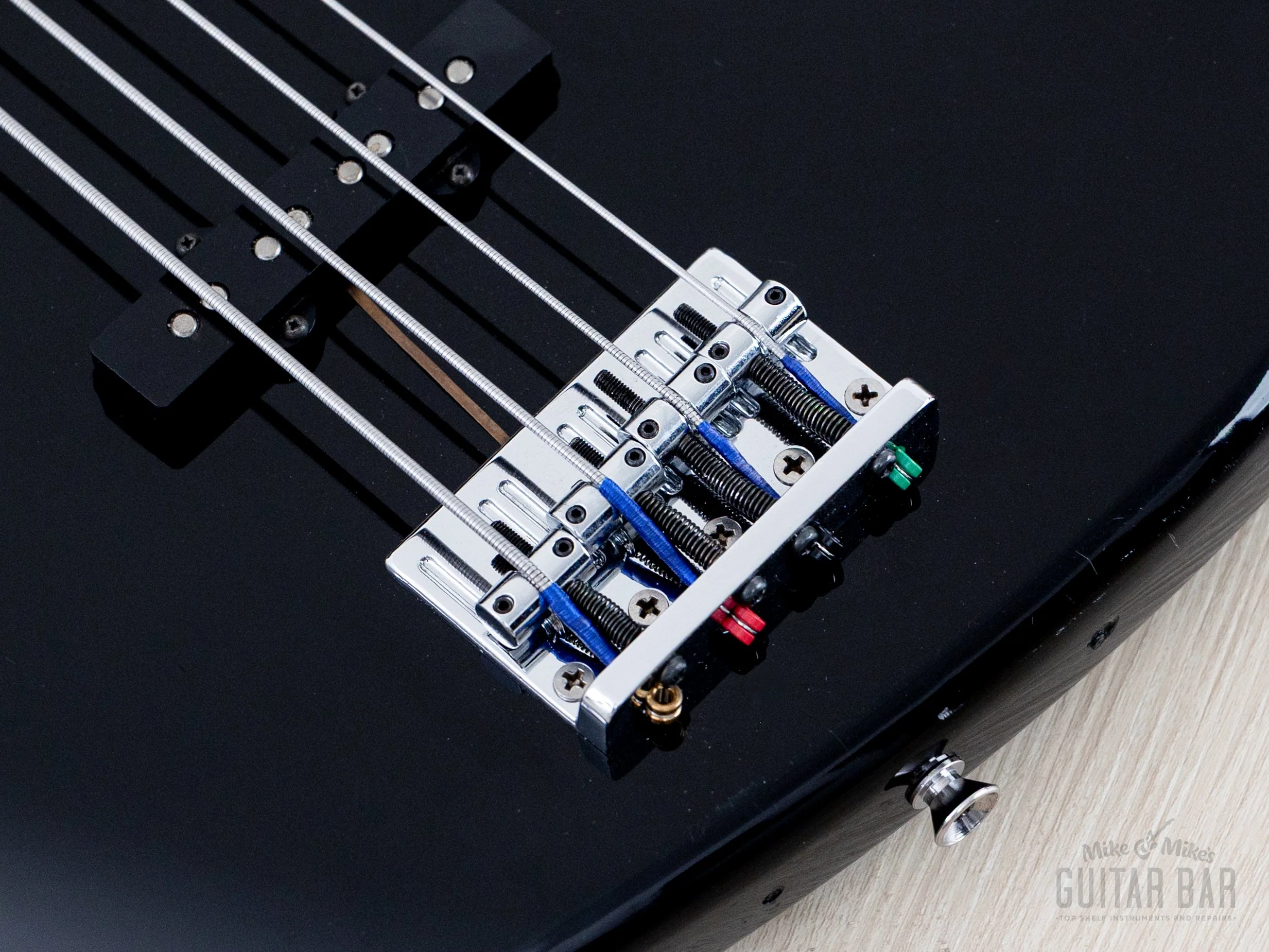 1988 Fender '62 Jazz Bass Fretless Order Made ‘62 JB62FL Black + Headstock w/ American Vintage Pickups, Japan MIJ Fujigen - Image 8