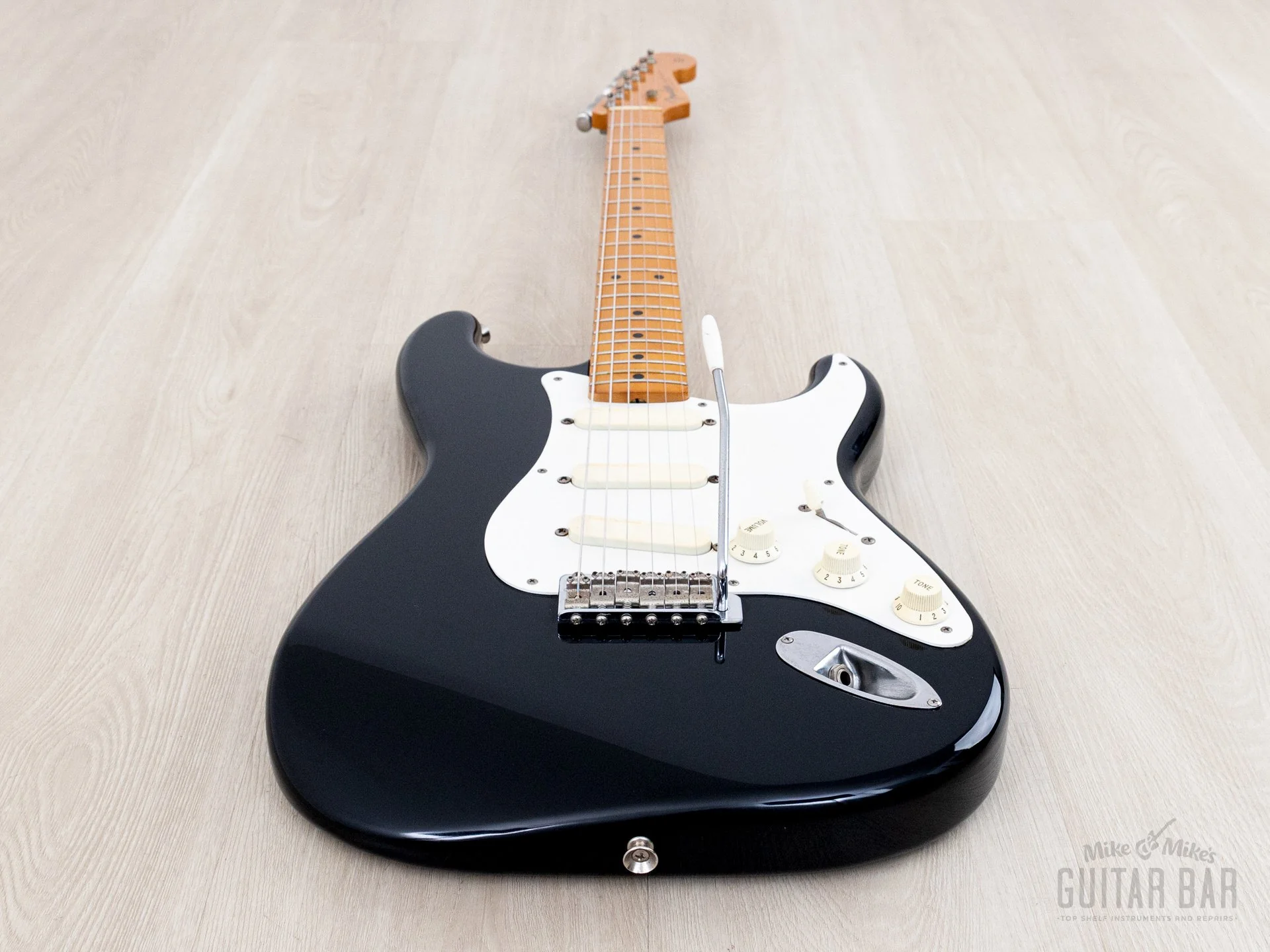 1988 Fender Stratocaster ‘54 Vintage Reissue ST54-85LS Blackie w/ Lace Sensor, Japan MIJ Fujigen - Image 11