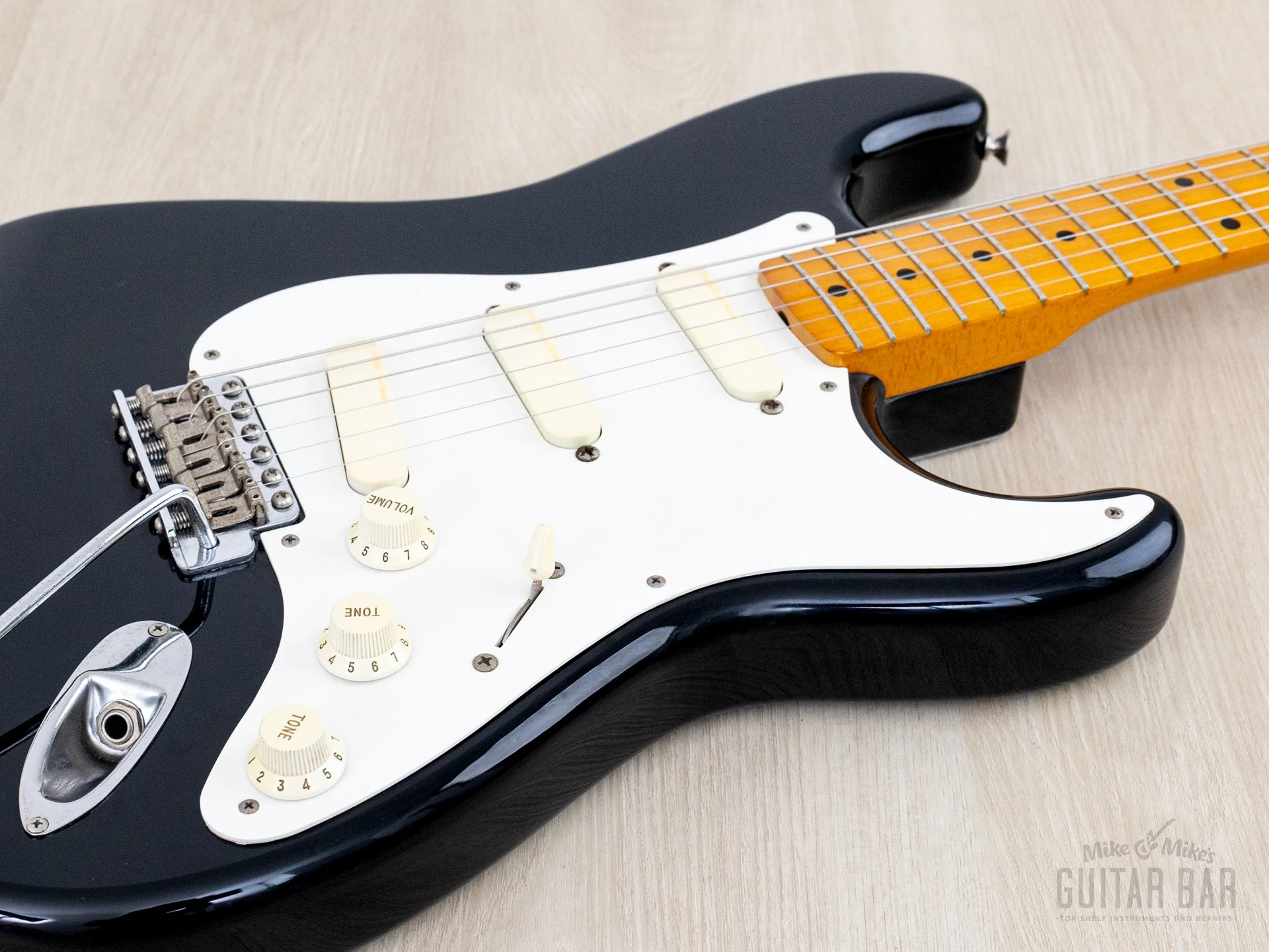 1988 Fender Stratocaster ‘54 Vintage Reissue ST54-85LS Blackie w/ Lace Sensor, Japan MIJ Fujigen - Image 6