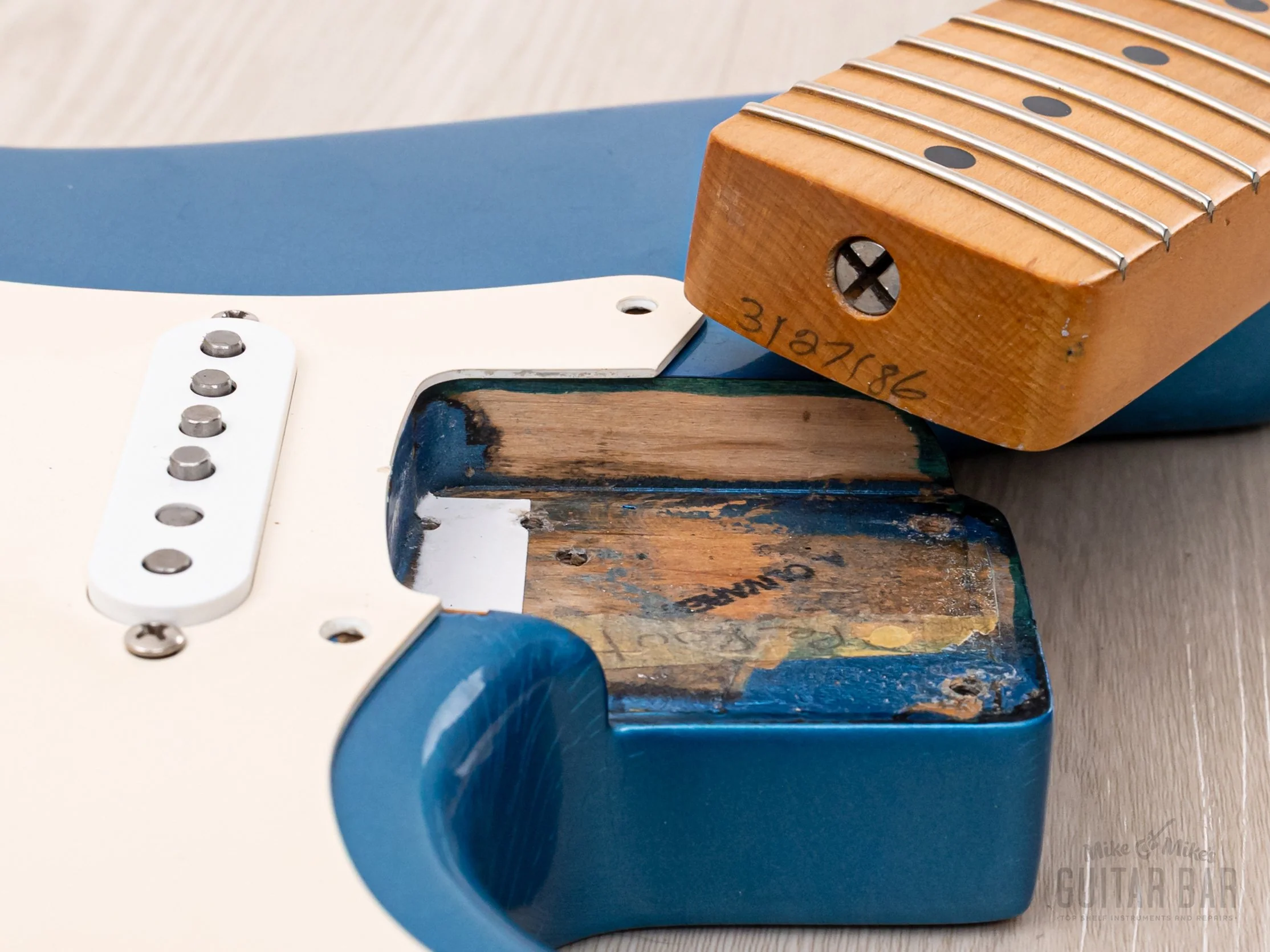1989 Fender American Vintage '57 Stratocaster, Lake Placid Blue w/ Custom Shop Fat 50s & Tweed Case - Image 16