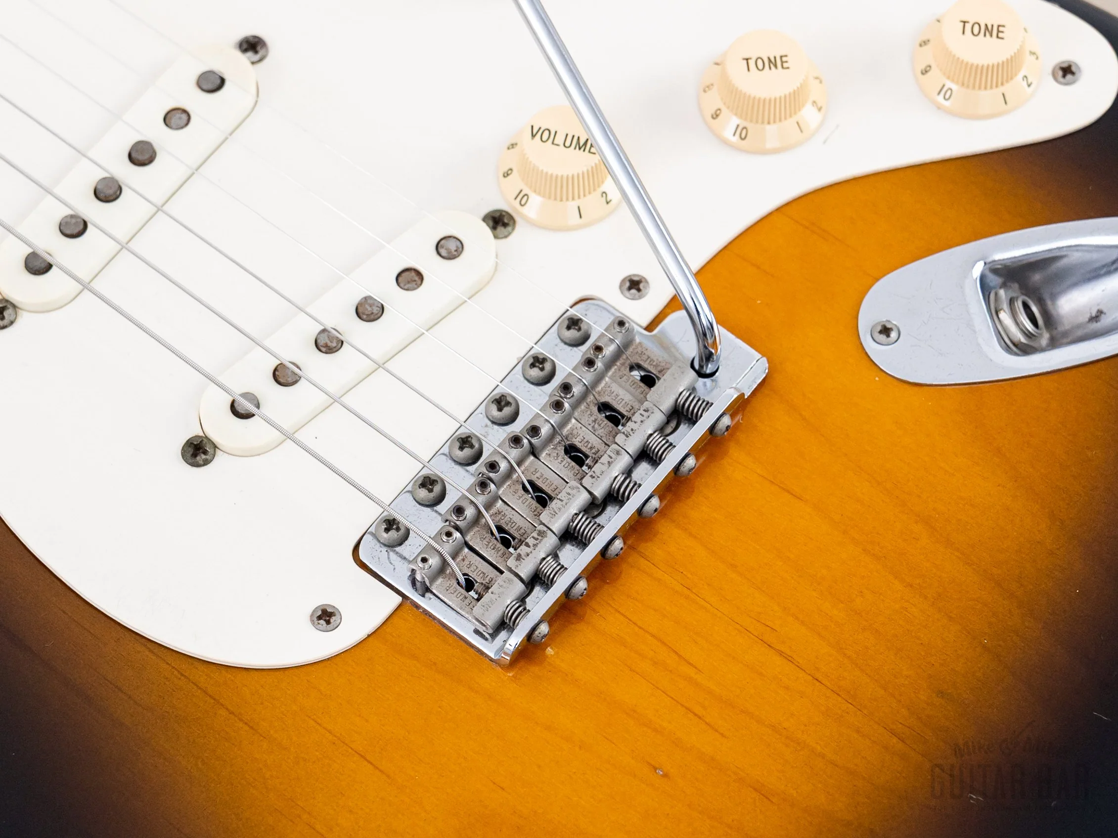 1989 Fender ExTrad Stratocaster ‘57 Vintage Reissue ST57-140 Sunburst Lacquer w/ USA Pickups & Case, Japan MIJ Fujigen - Image 8